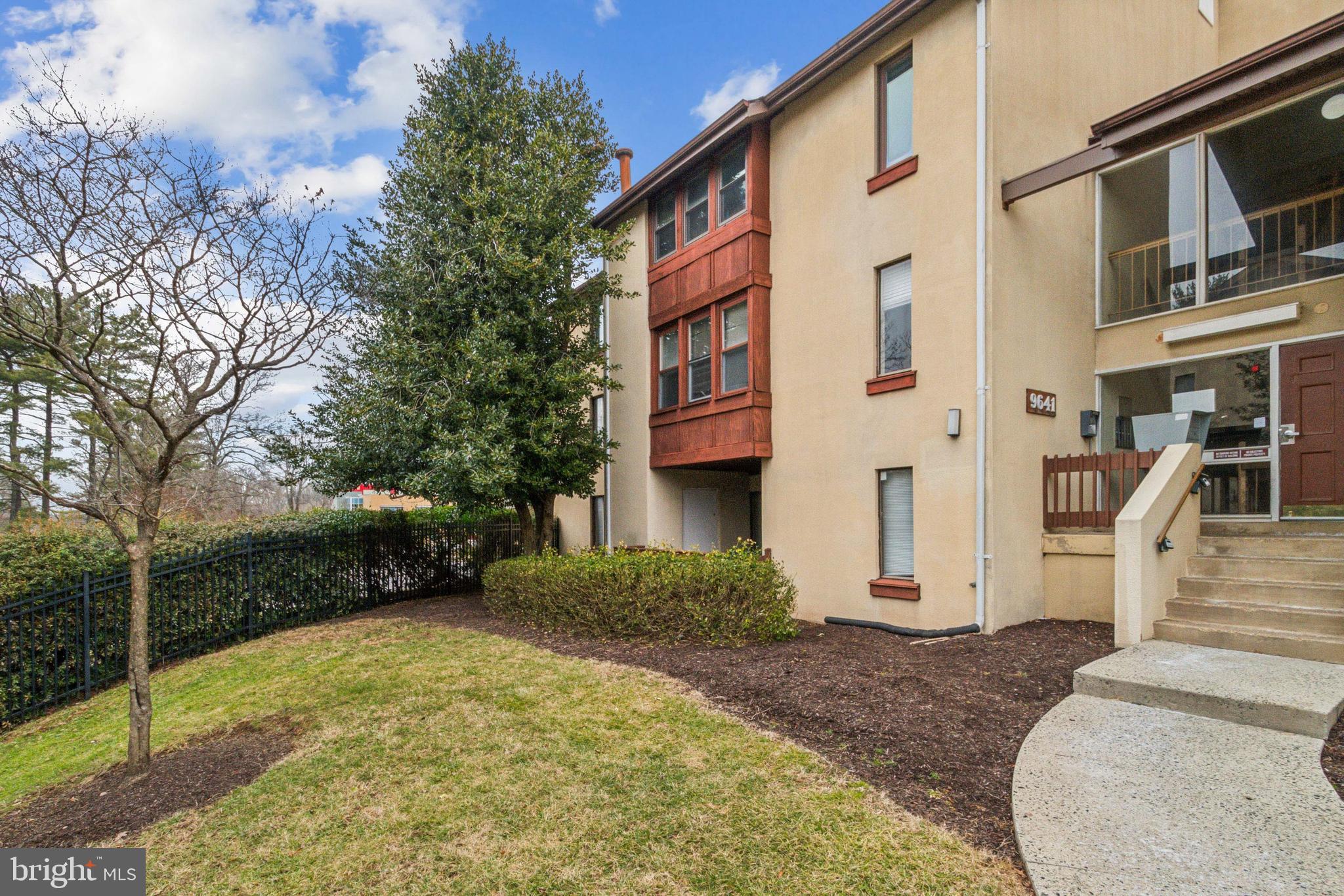Buyer finance fell through. With a price reduction. Cozy condo in the heart of Columbia! Hardwood flooring. Some Stainless steel appliances. Eat-in kitchen and separate dining room. Master bedroom with walk-in closet. Terrace level for easy access. One block to shopping center (with grocery store) and elementary school. Laundry room in the building on 2nd level for common use. It is vacant. The condo is freshly painted with new lights installed. New Gas range is installed. This can be a great investment opportunity for the investors.