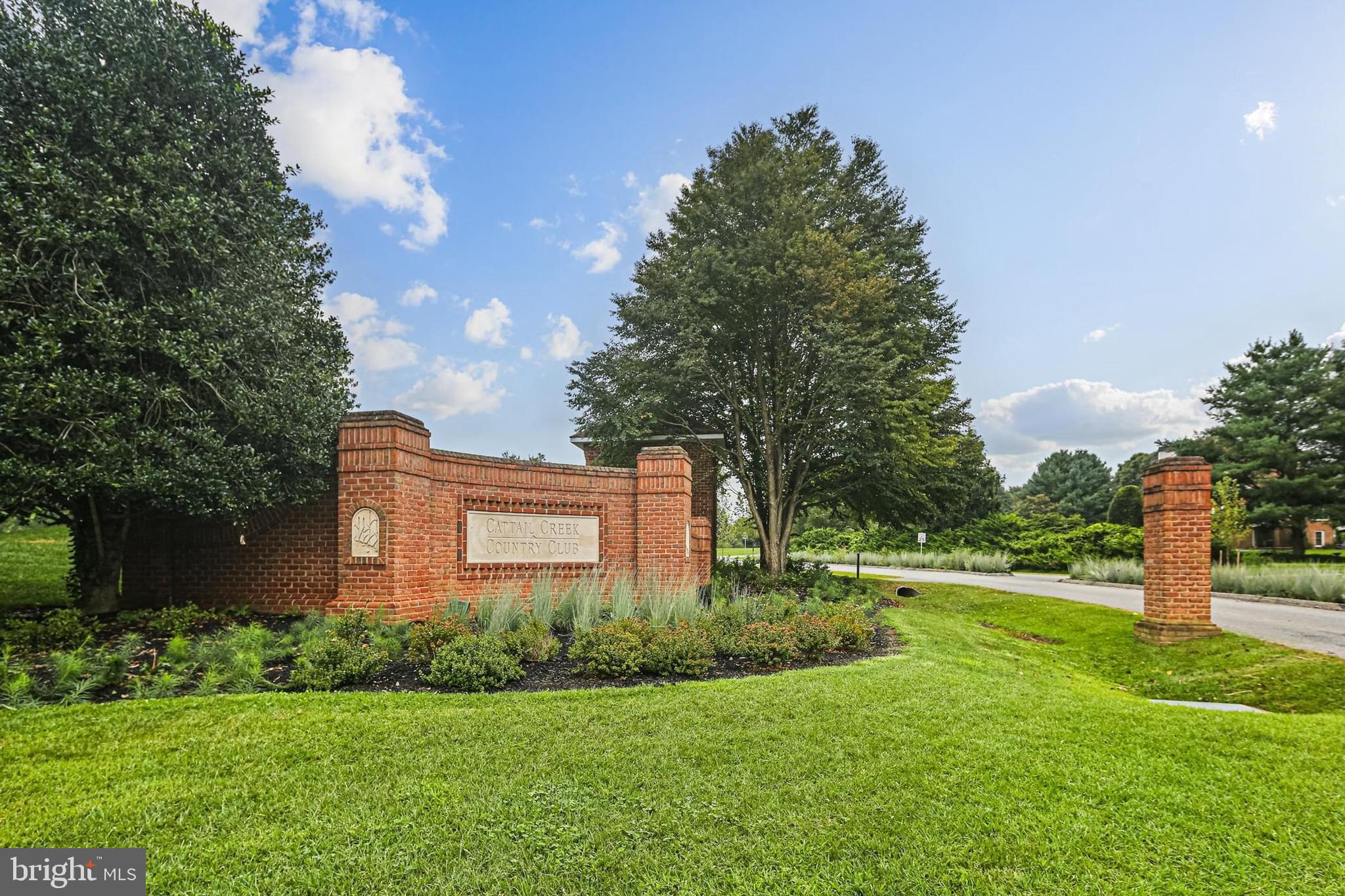 CATTAIL CREEK COUNTRY CLUB - Residential