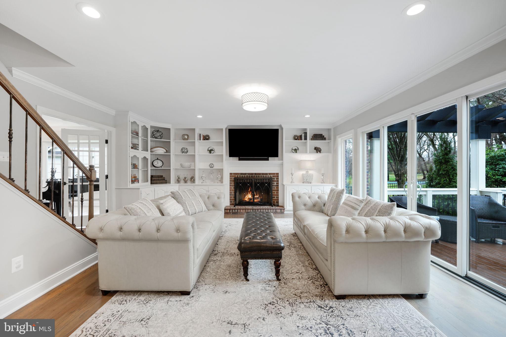 SPRING LAKE - Residential