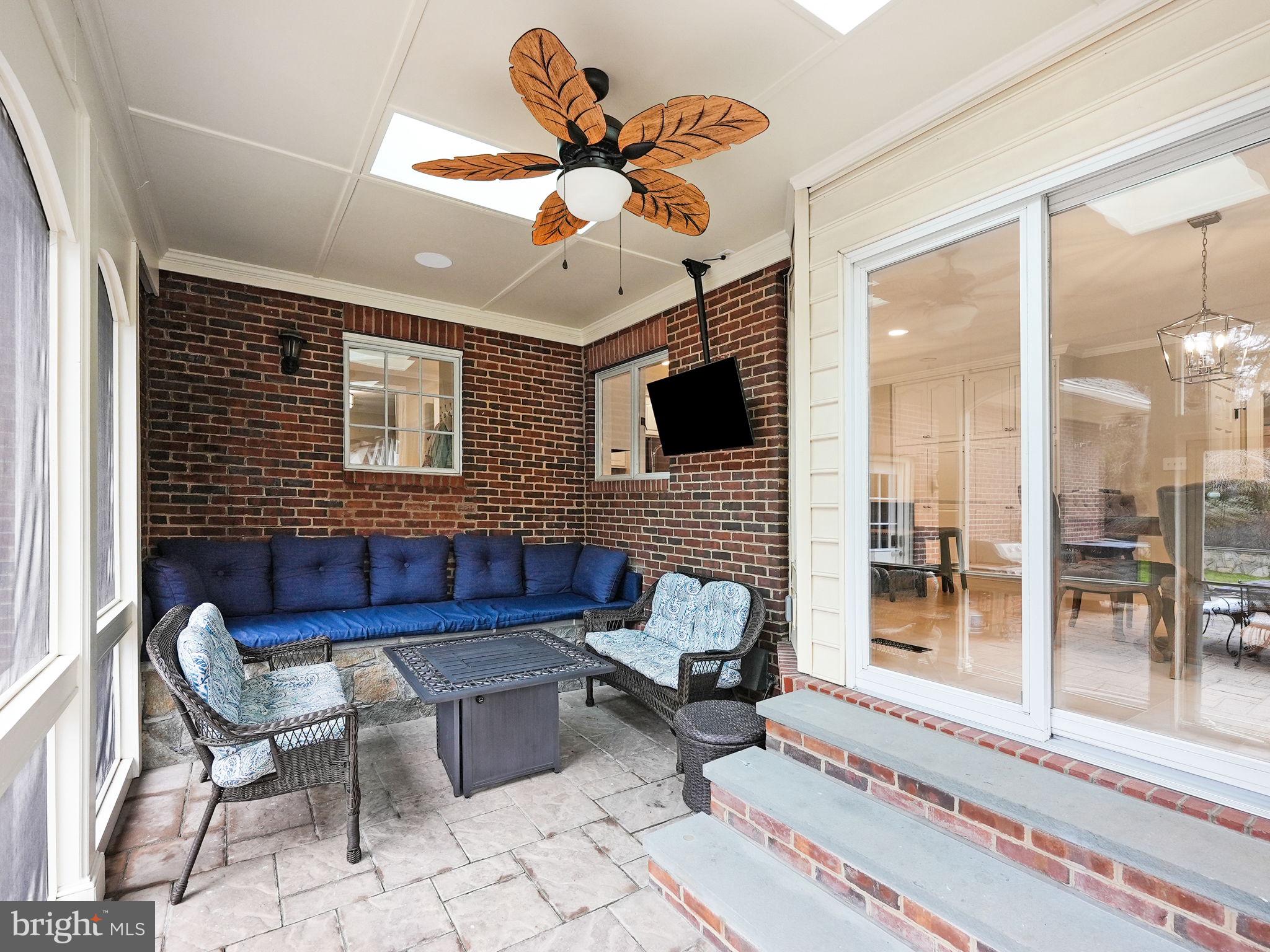 SPRING LAKE - Residential