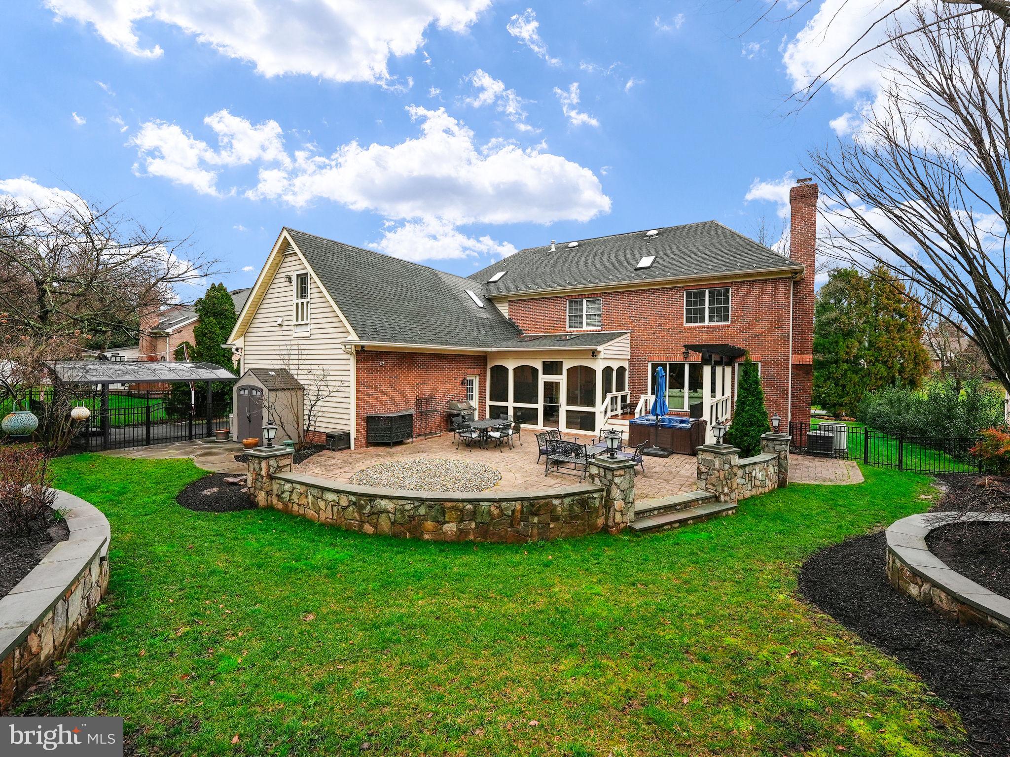 SPRING LAKE - Residential