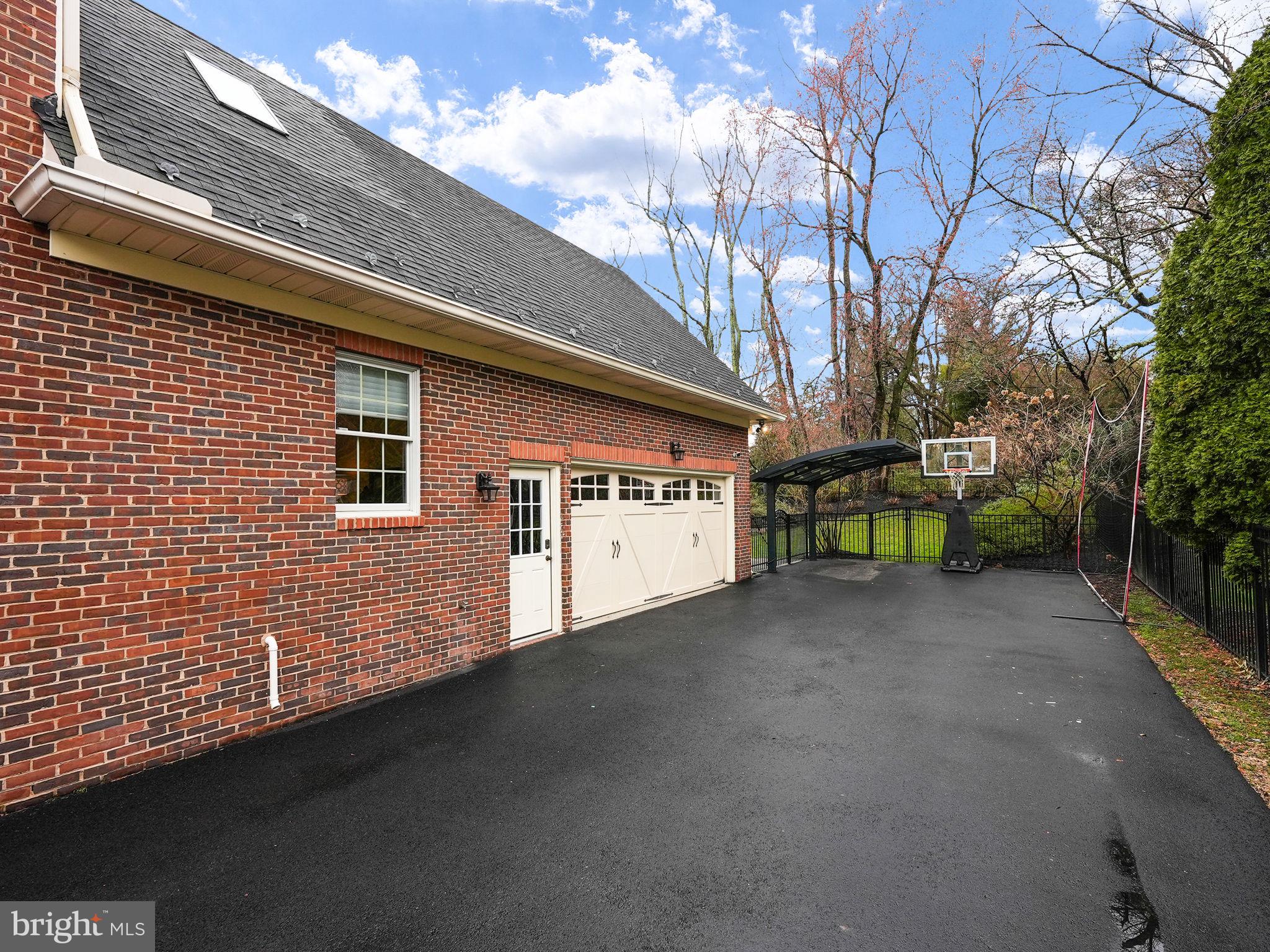 SPRING LAKE - Residential