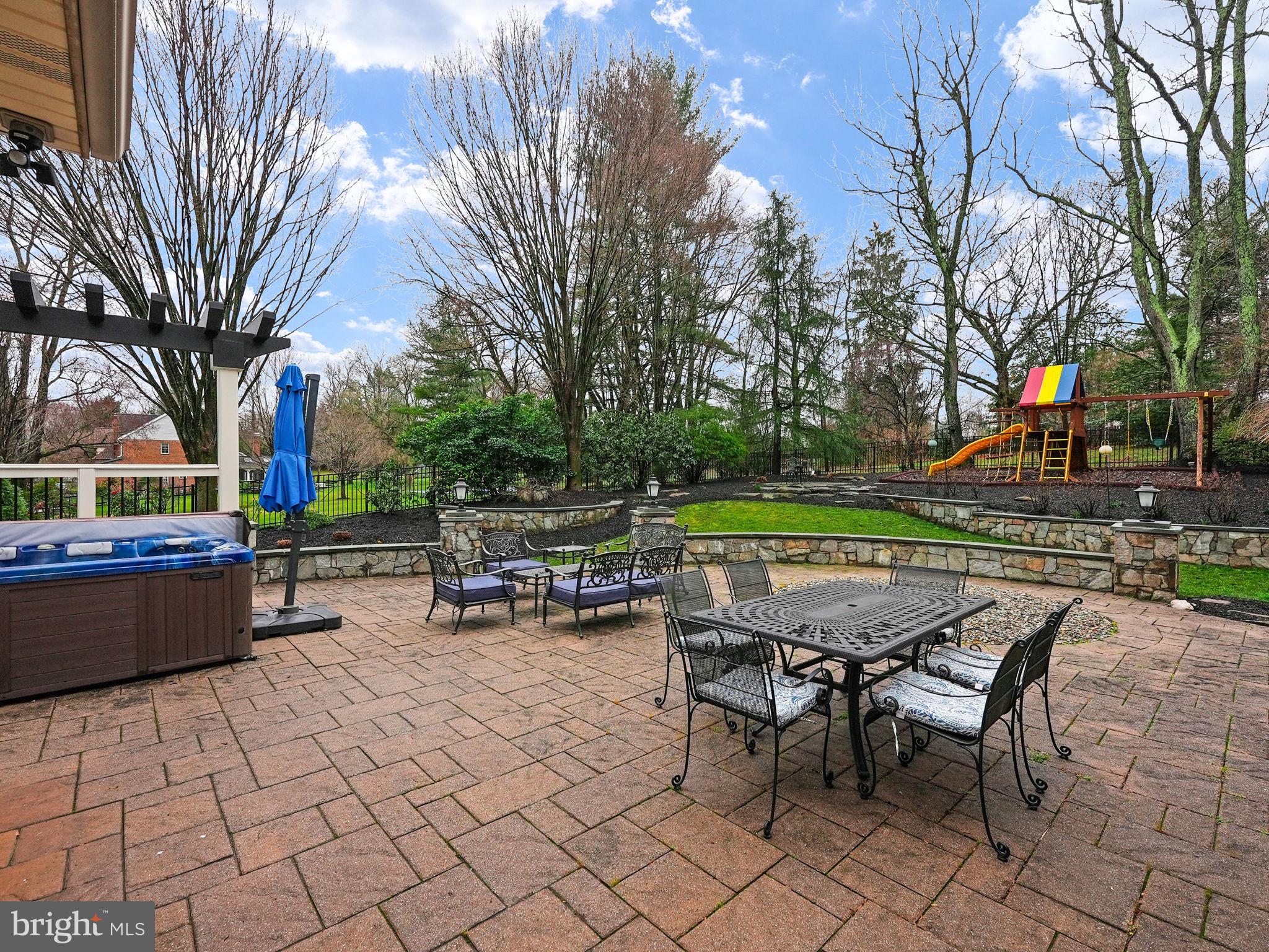 SPRING LAKE - Residential