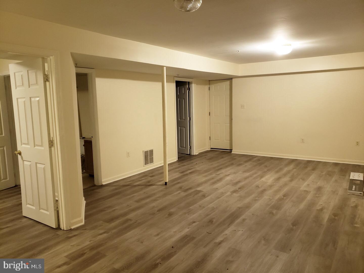 CRYSTAL SPRINGS - Residential Lease