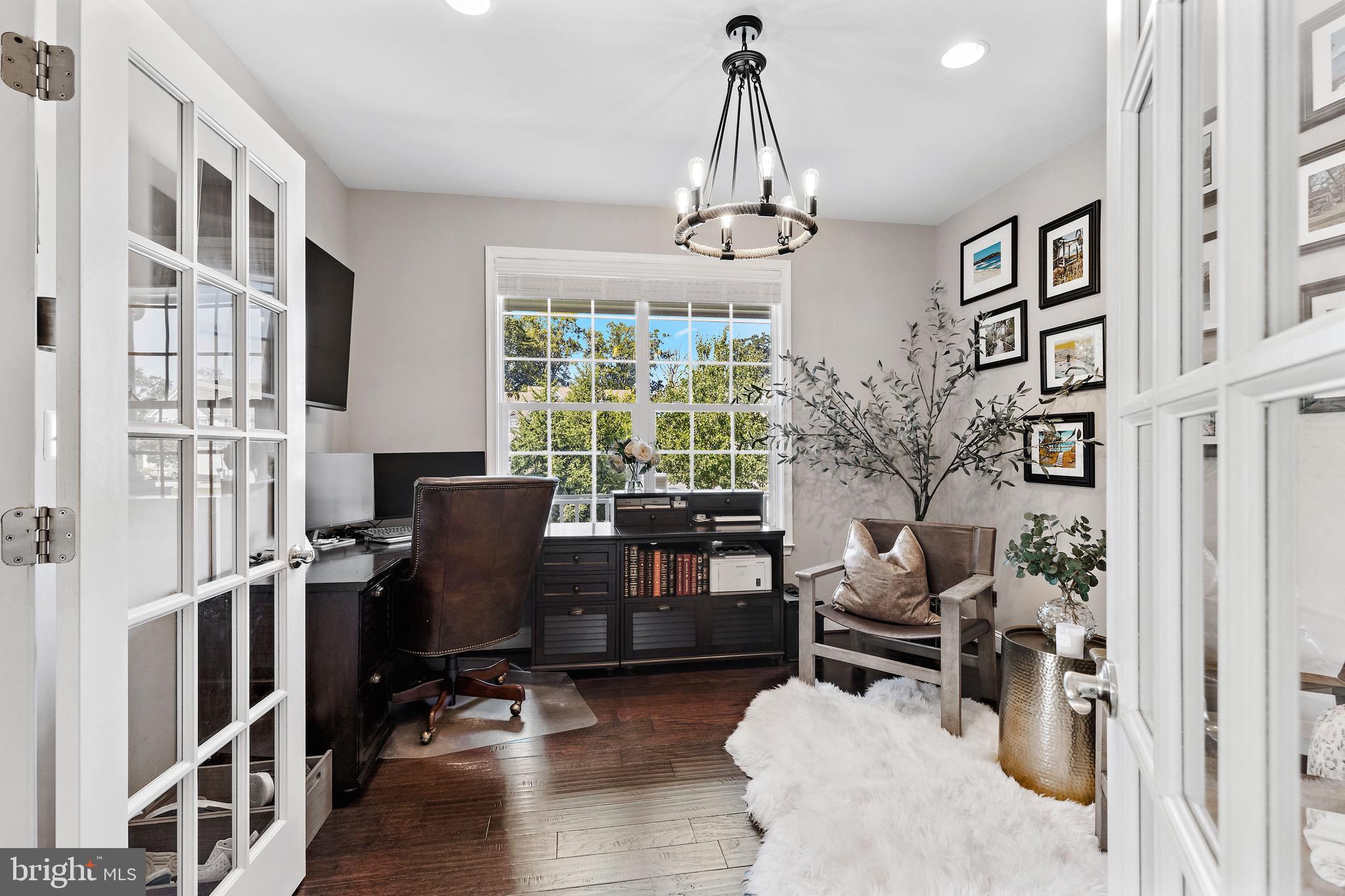 THE PARKE AT MOUNT WASHINGTON - Residential