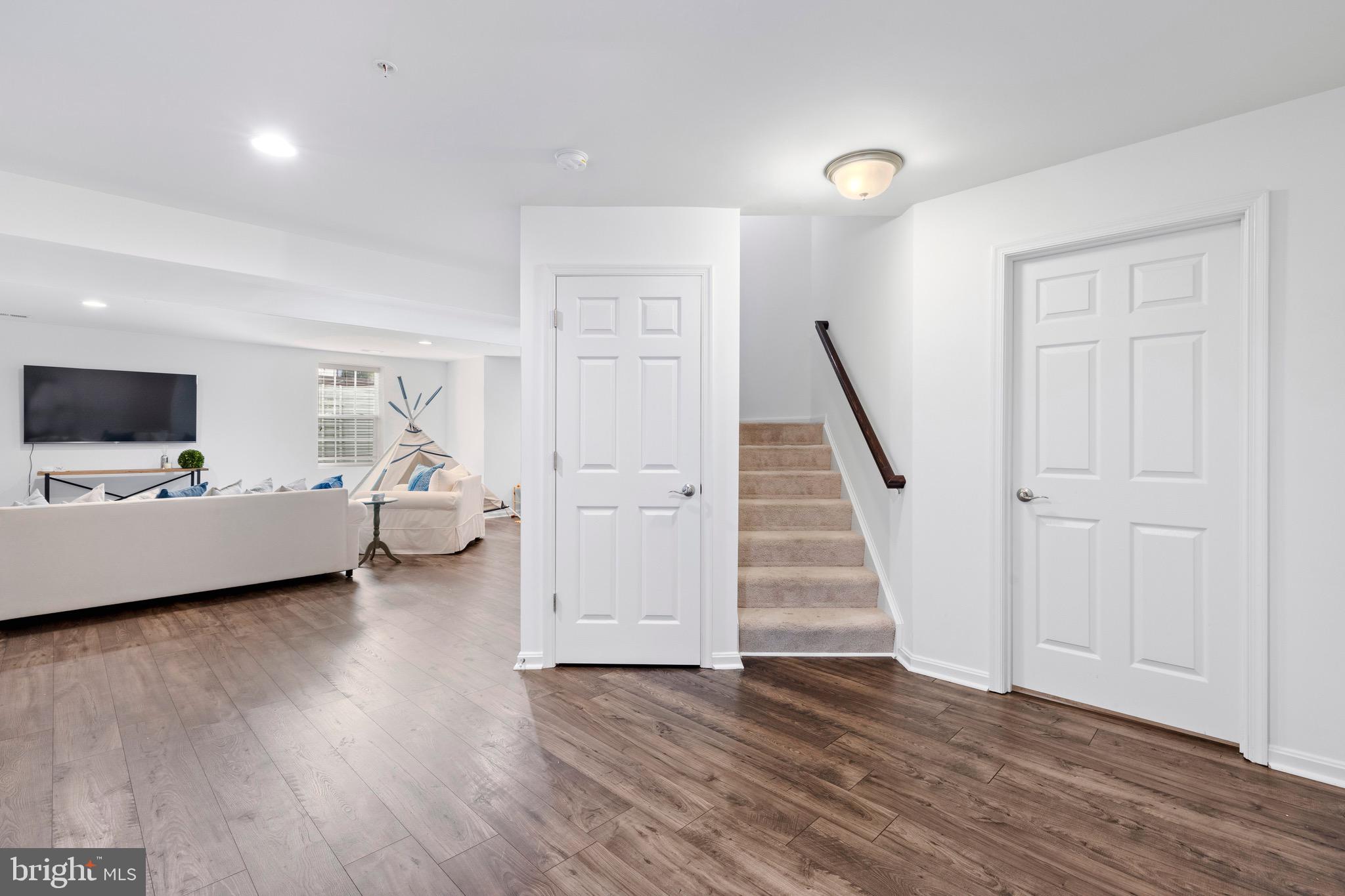 THE PARKE AT MOUNT WASHINGTON - Residential