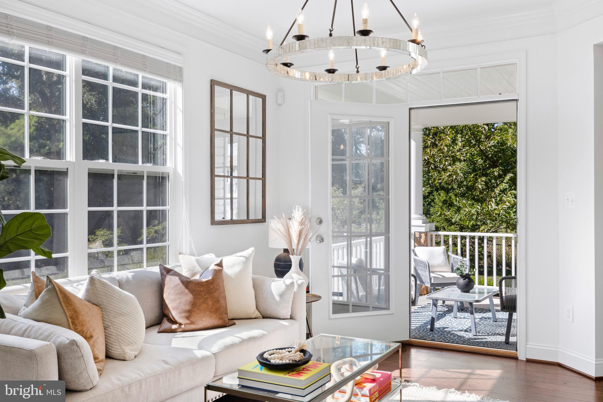 THE PARKE AT MOUNT WASHINGTON - Residential