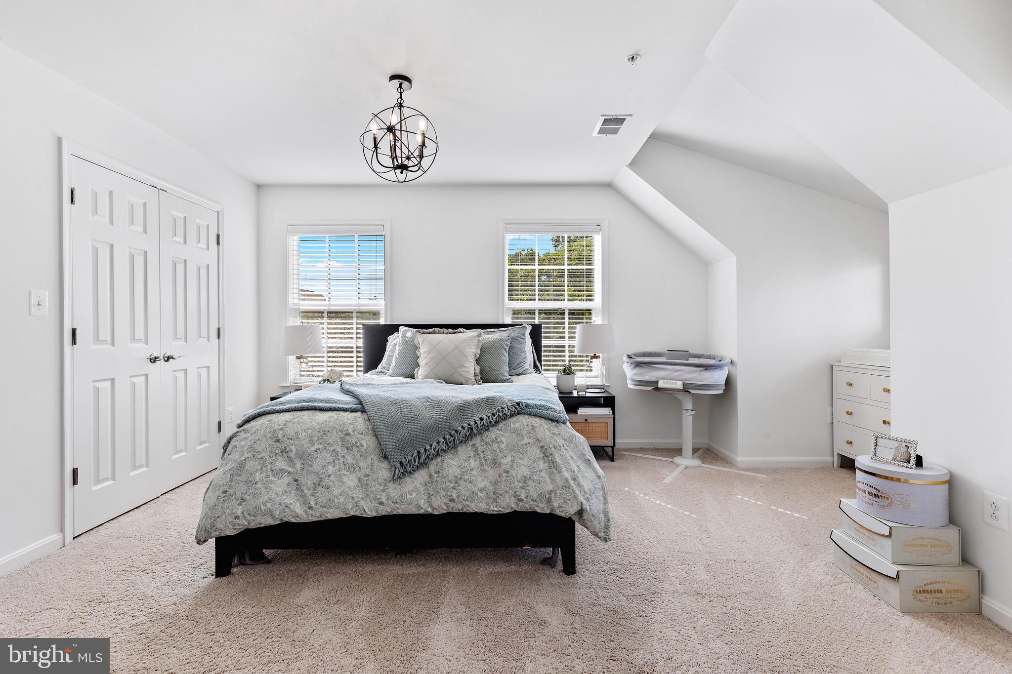 THE PARKE AT MOUNT WASHINGTON - Residential