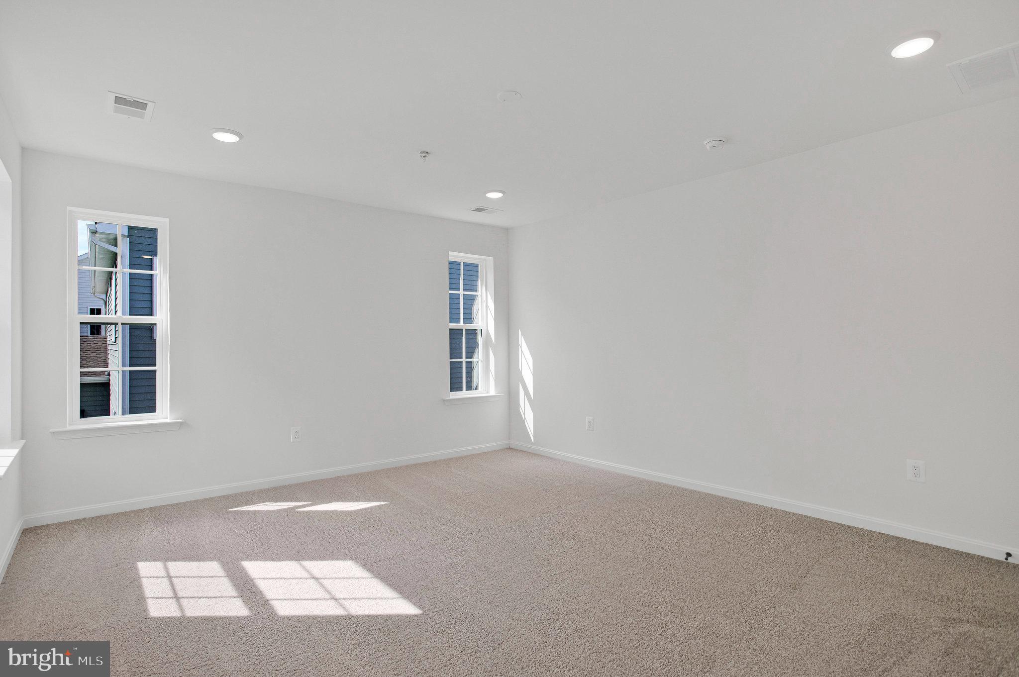 ROBERTS CROSSING - Residential