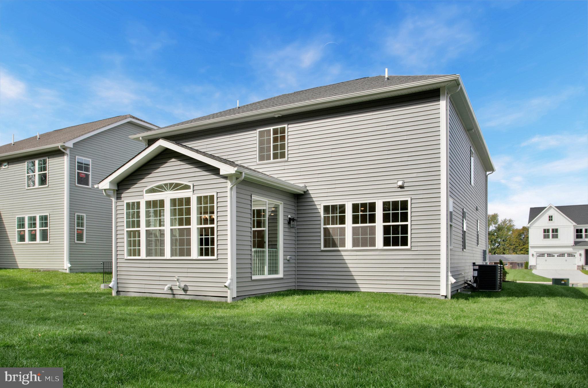 ROBERTS CROSSING - Residential