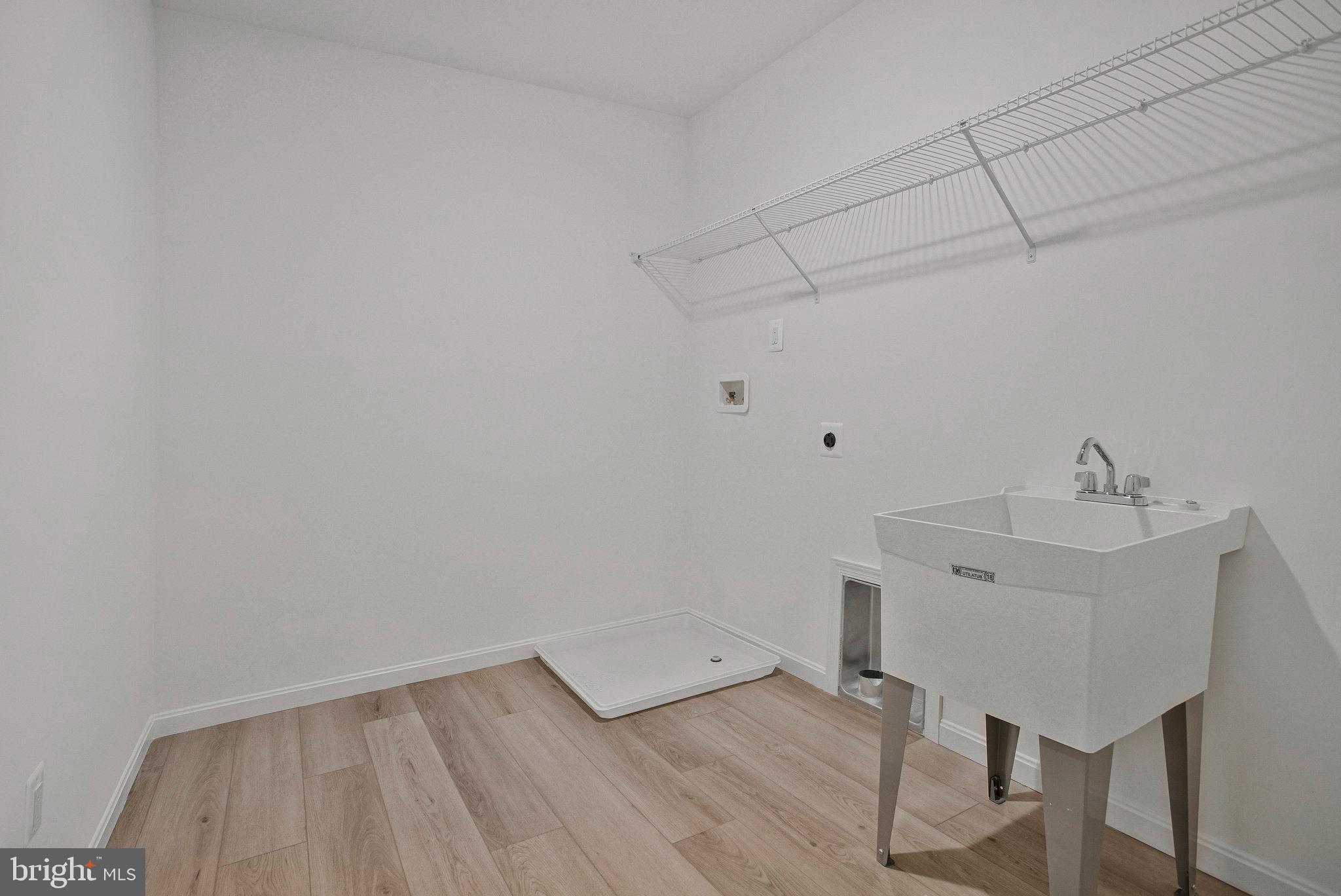 ROBERTS CROSSING - Residential