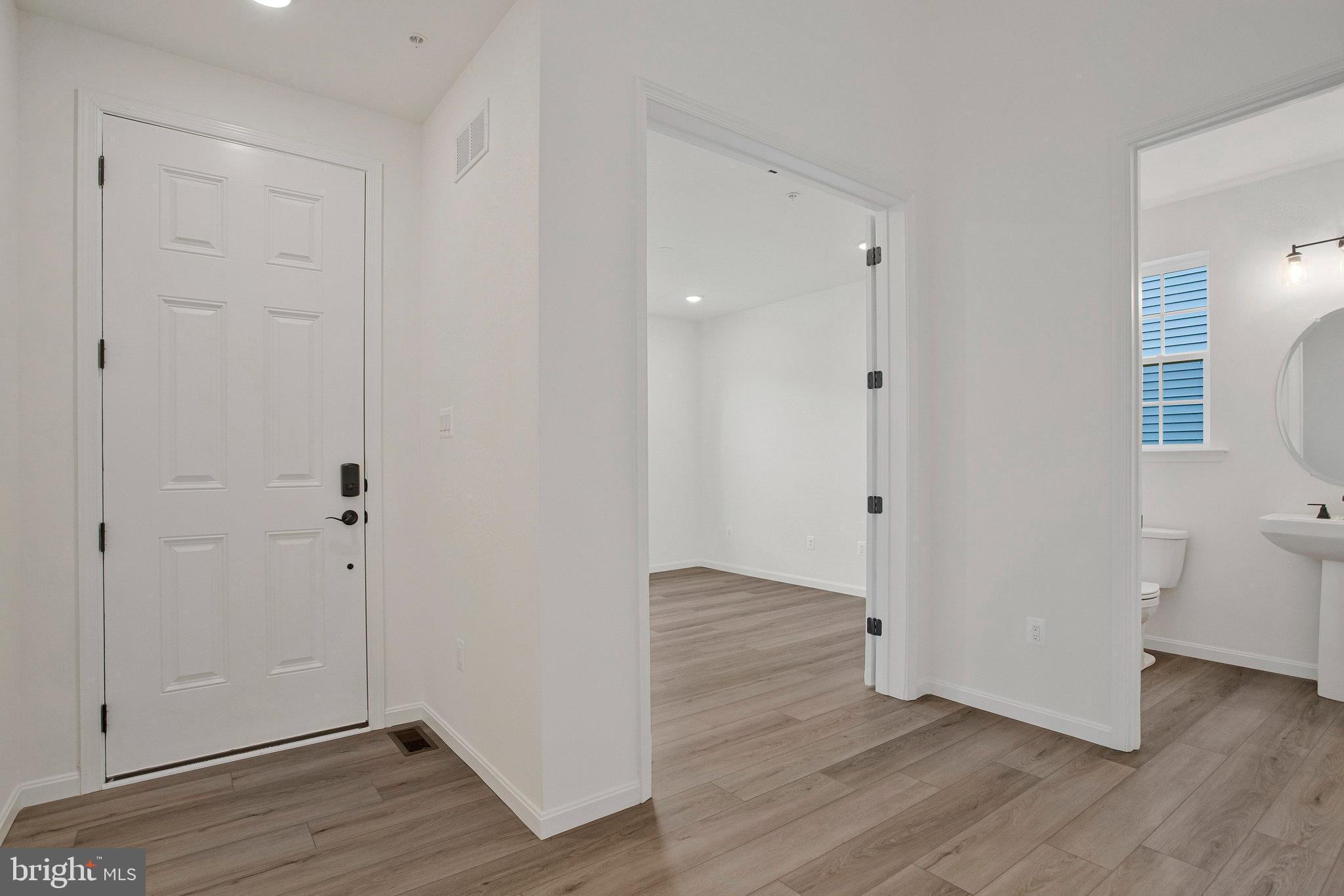 ROBERTS CROSSING - Residential