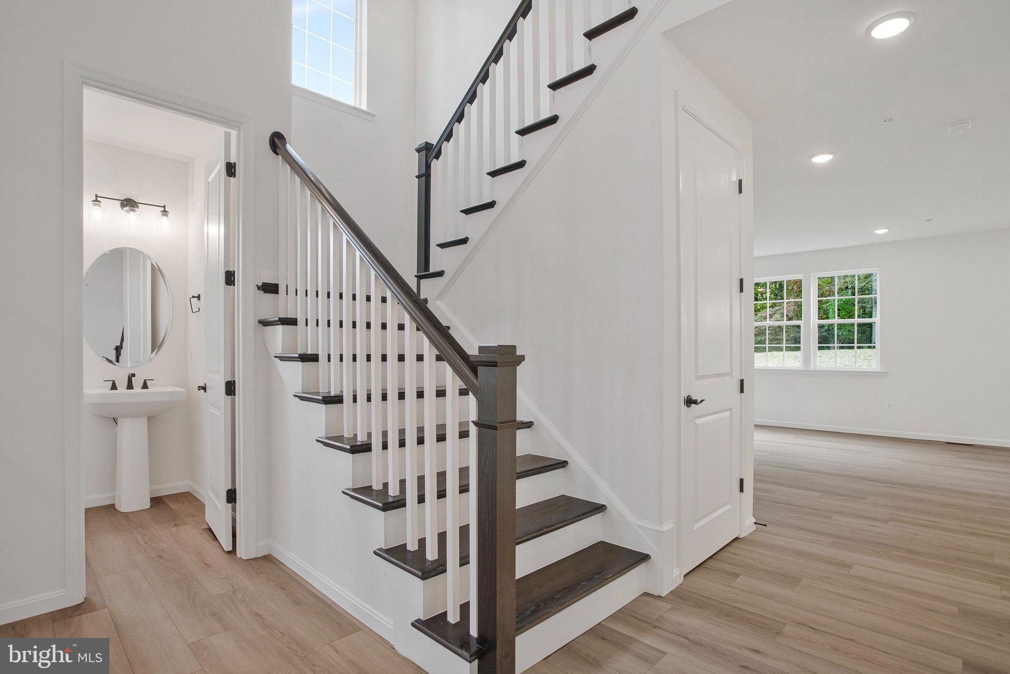 ROBERTS CROSSING - Residential