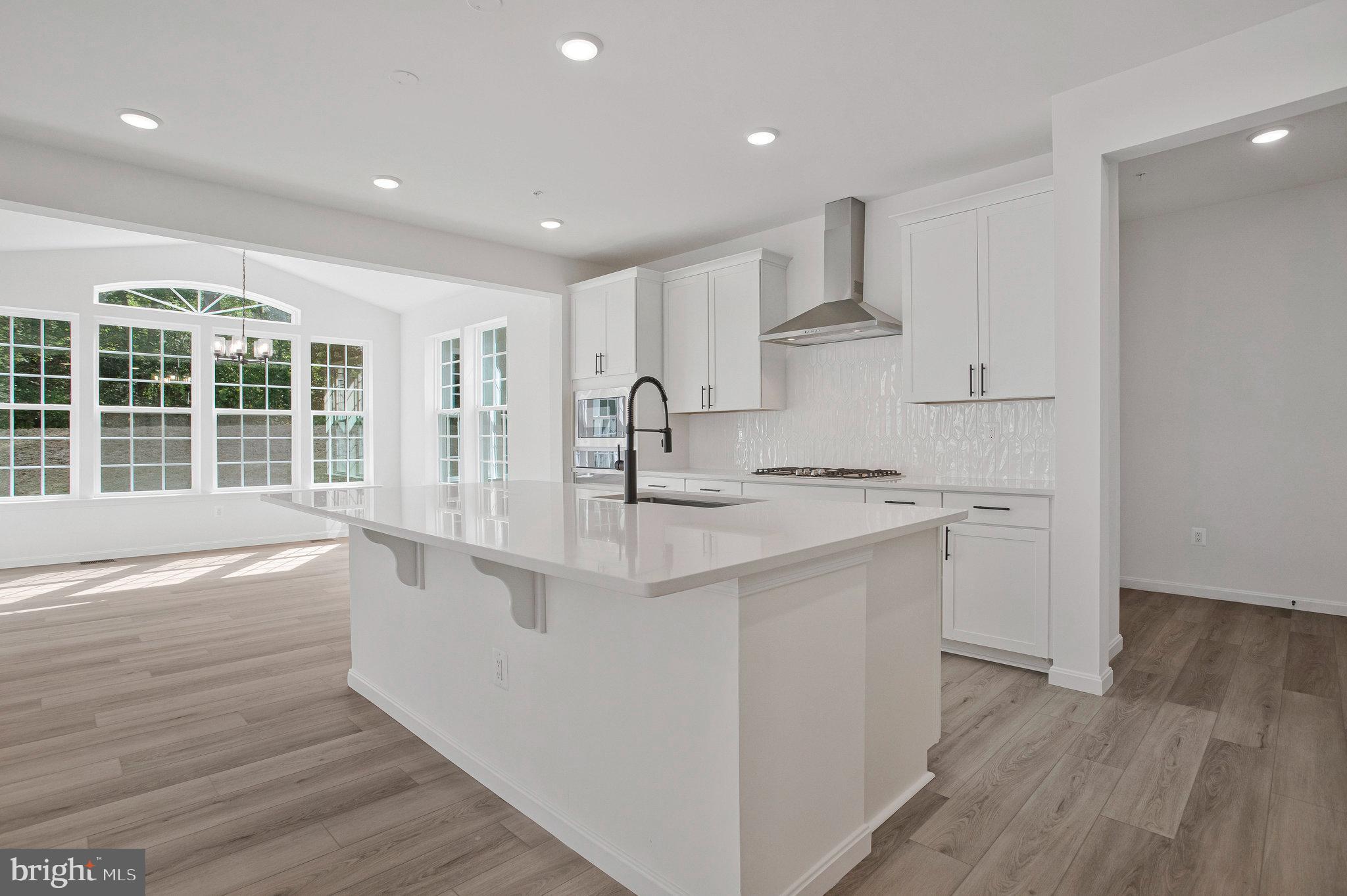 ROBERTS CROSSING - Residential