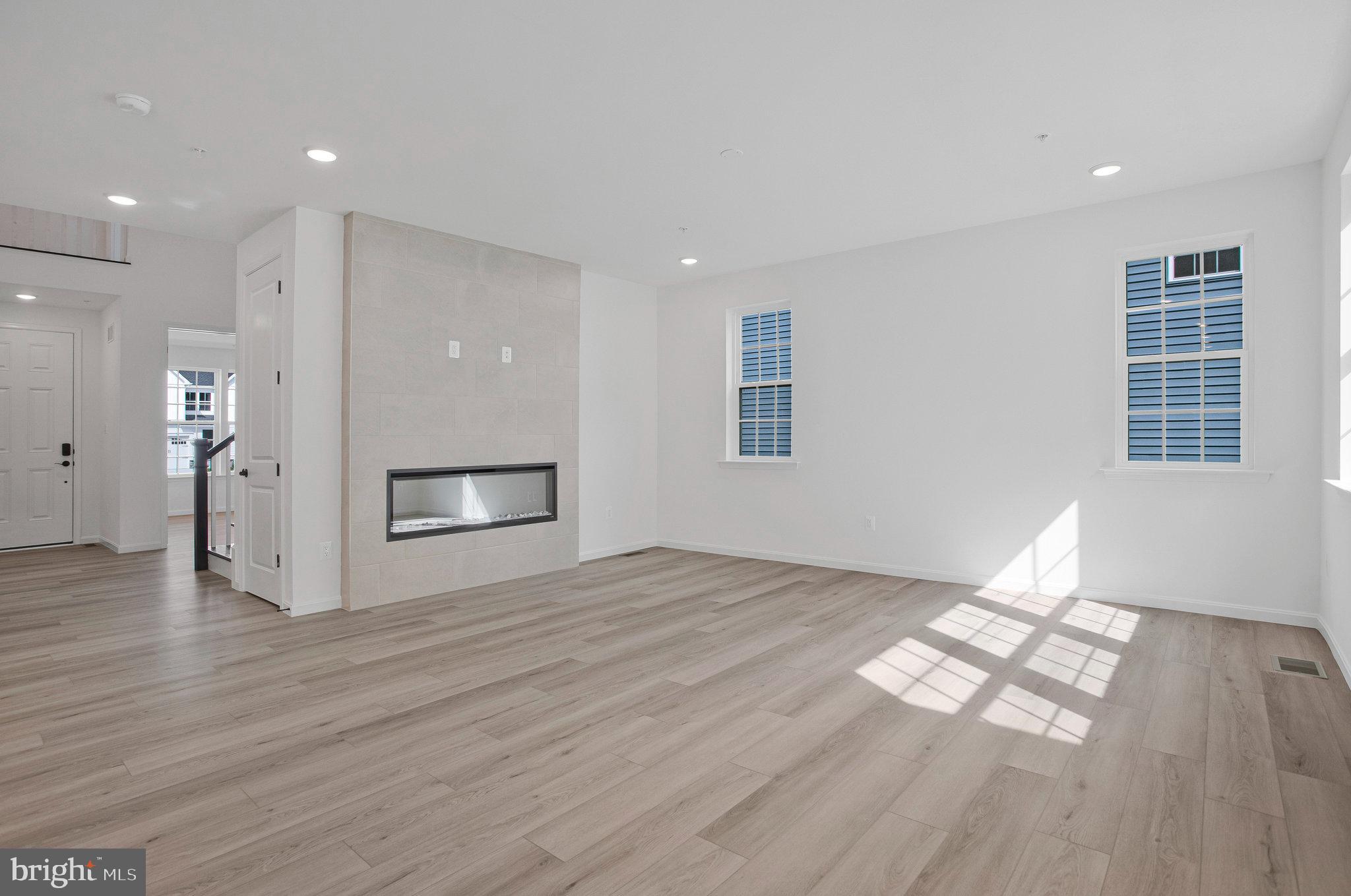 ROBERTS CROSSING - Residential