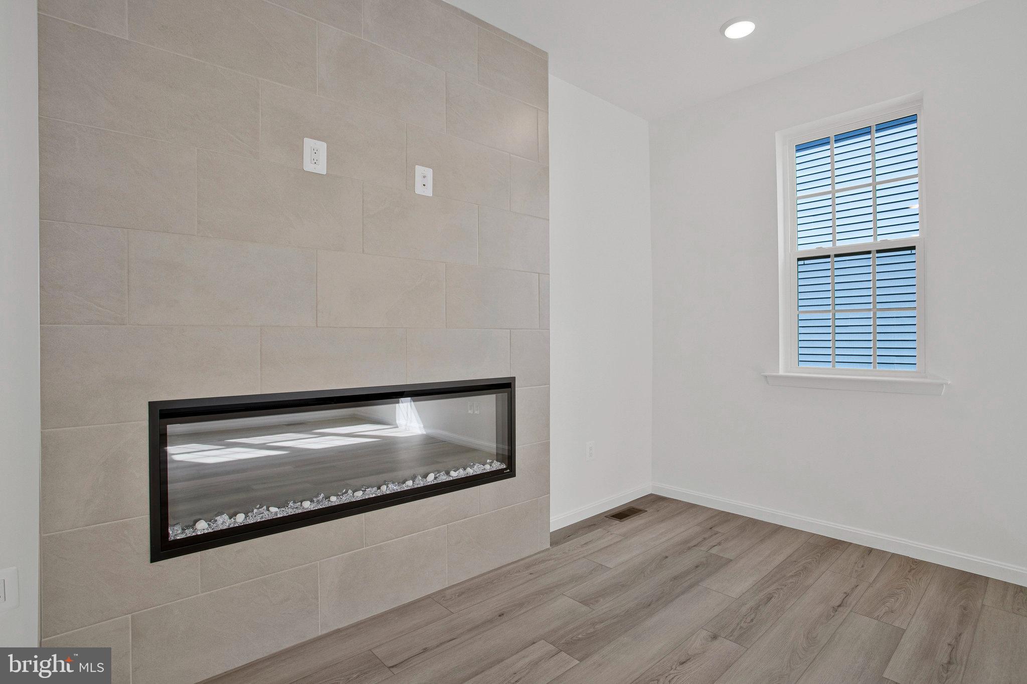 ROBERTS CROSSING - Residential