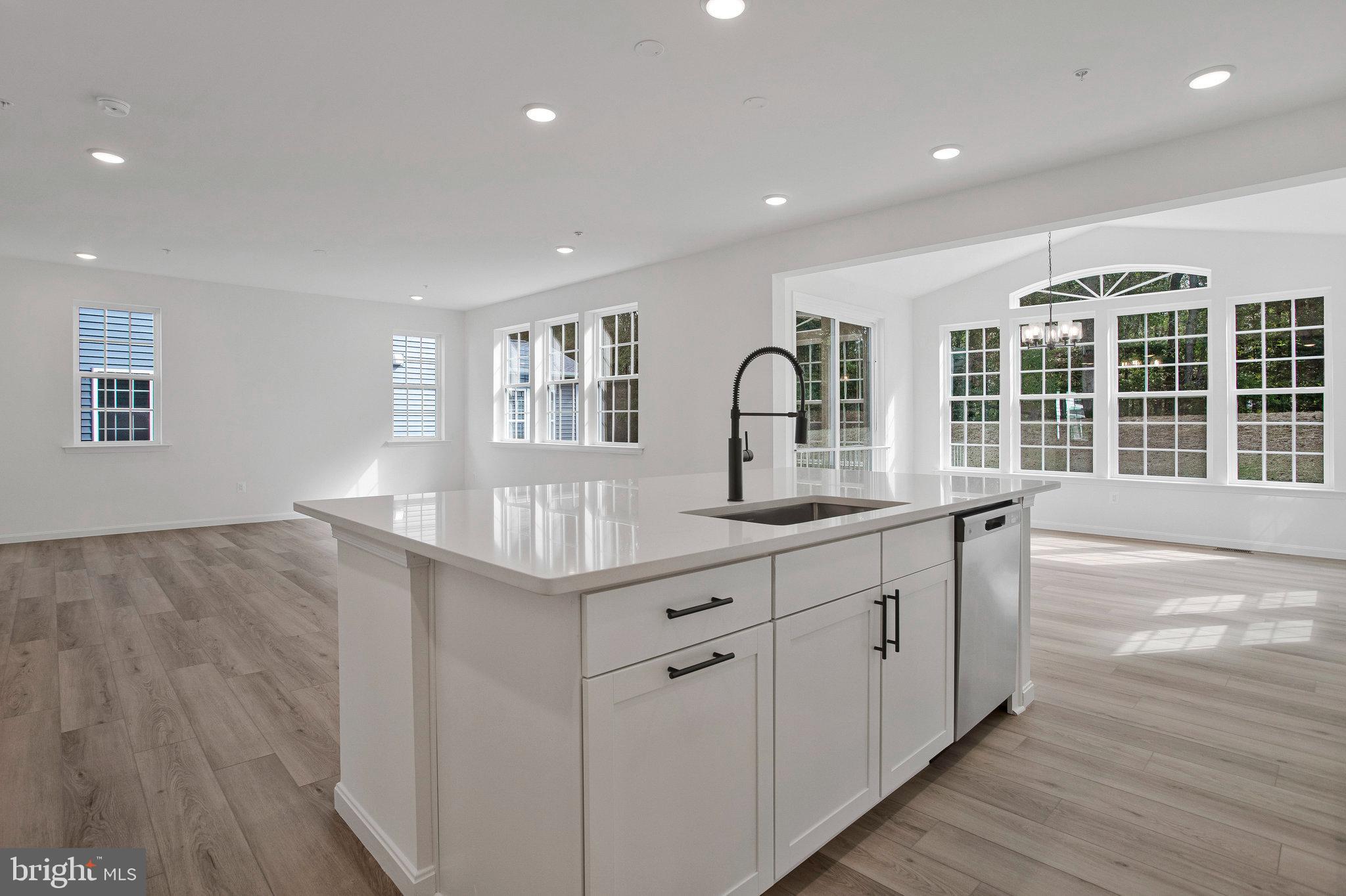 ROBERTS CROSSING - Residential