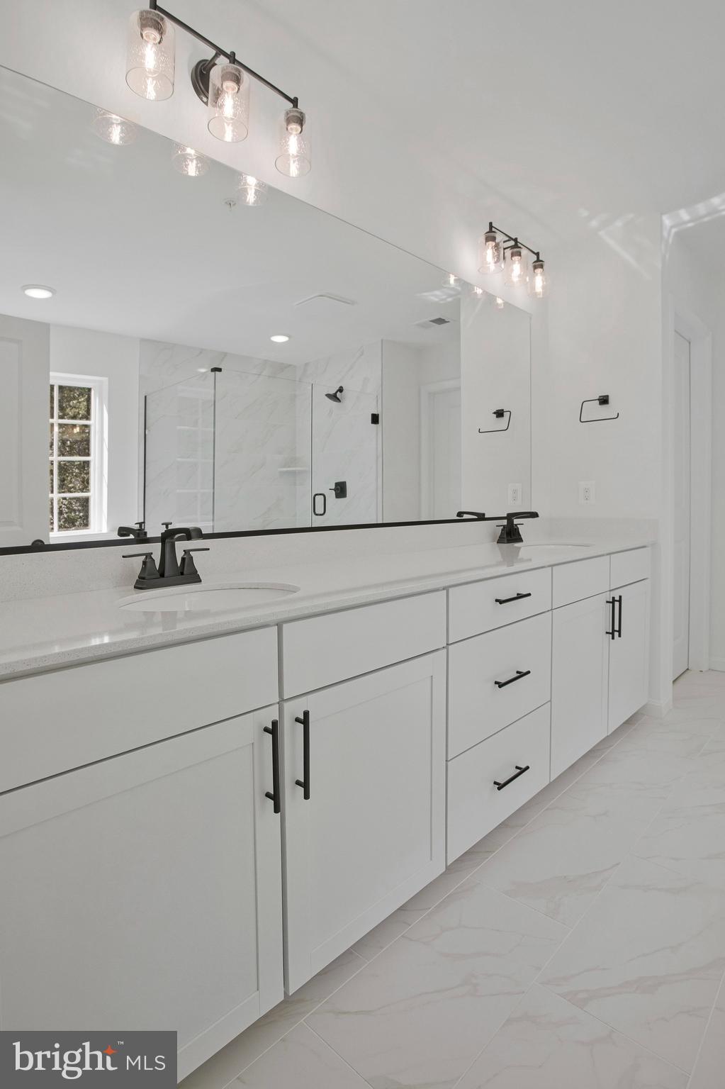 ROBERTS CROSSING - Residential