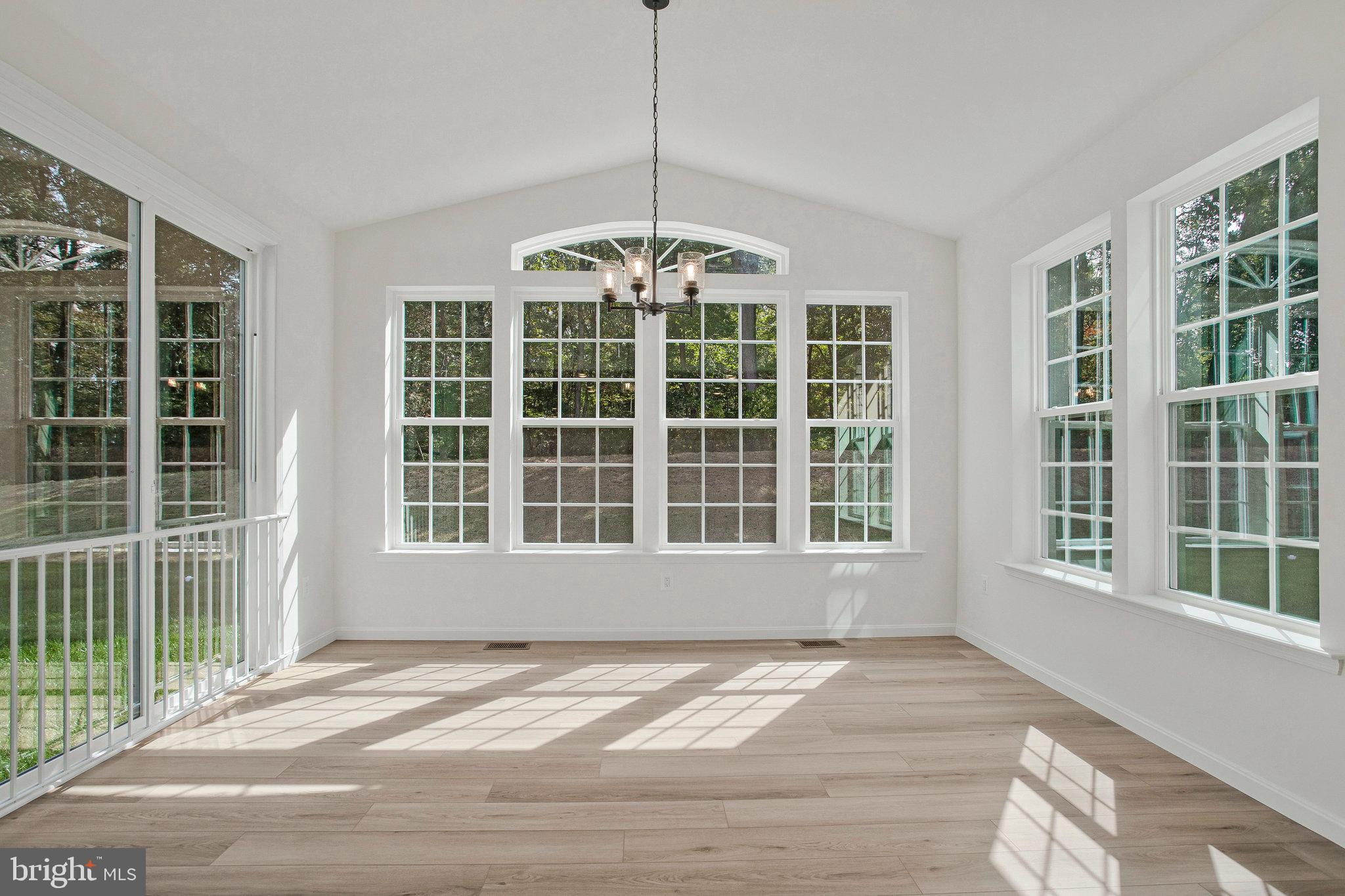 ROBERTS CROSSING - Residential