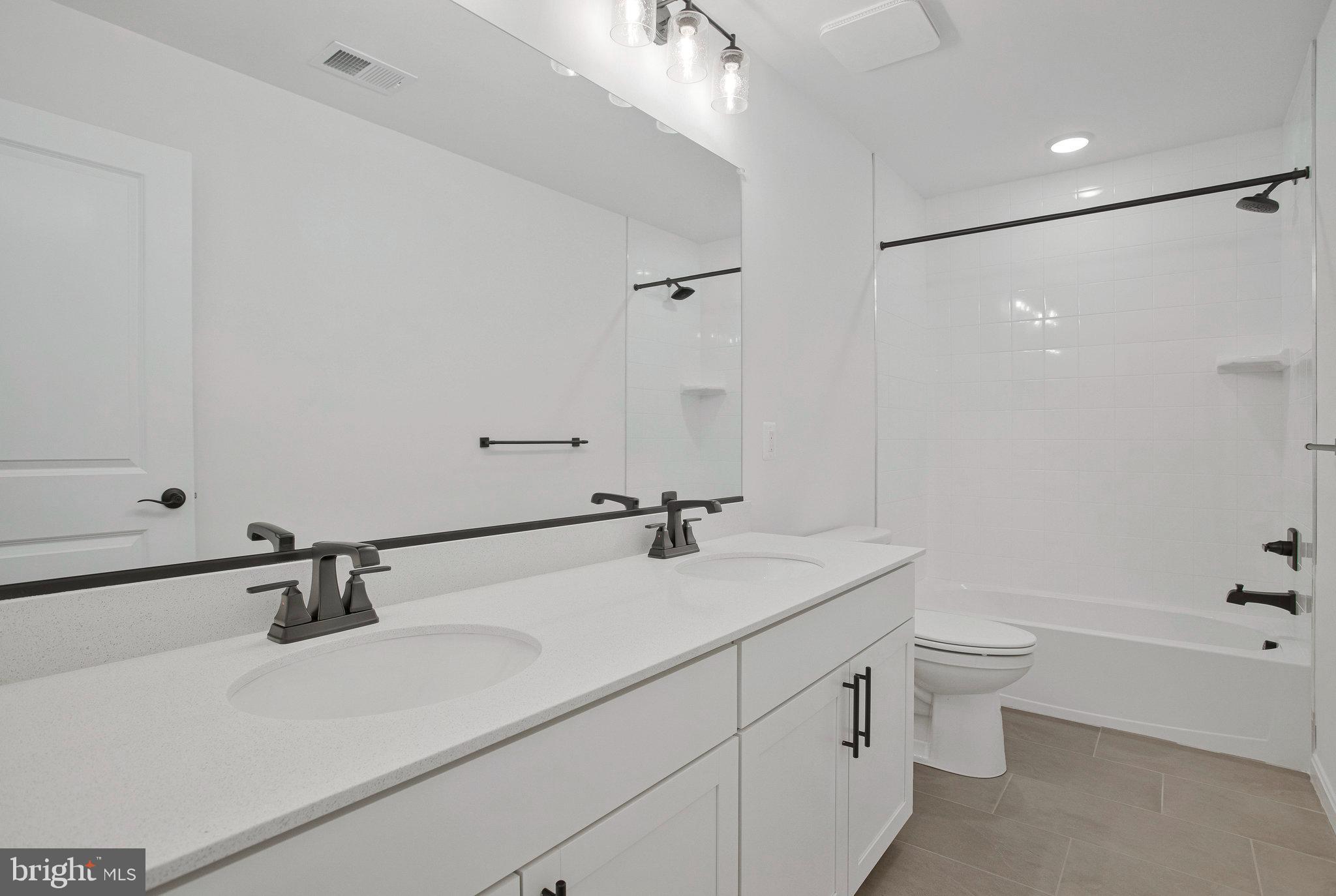 ROBERTS CROSSING - Residential