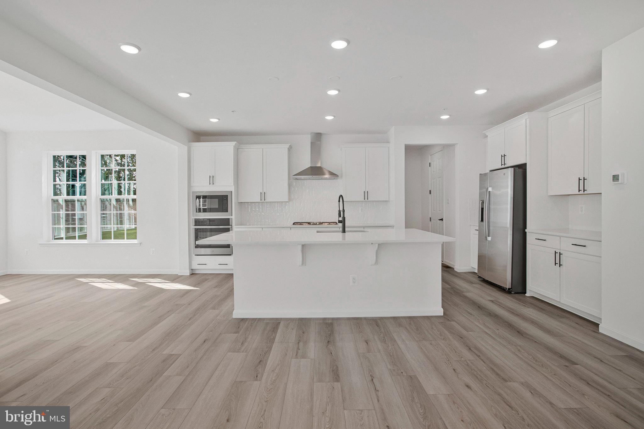 ROBERTS CROSSING - Residential