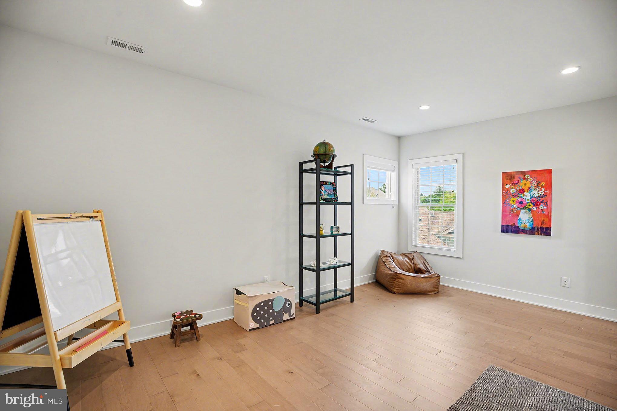 LISETER - Residential