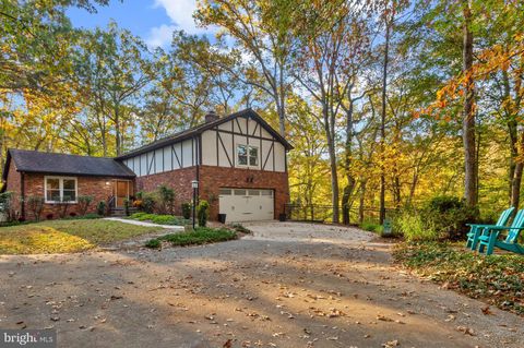 Photo of 2057 Liza Way, GAMBRILLS, MD 21054 (MLS # MDAA2122732) Photo of 2057 Liza Way, GAMBRILLS, MD 21054 (MLS # MDAA2122732)