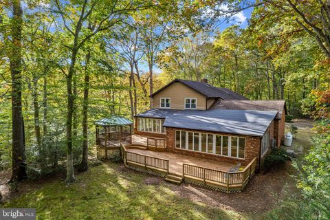 2057 LIZA WAY GAMBRILLS MD 21054