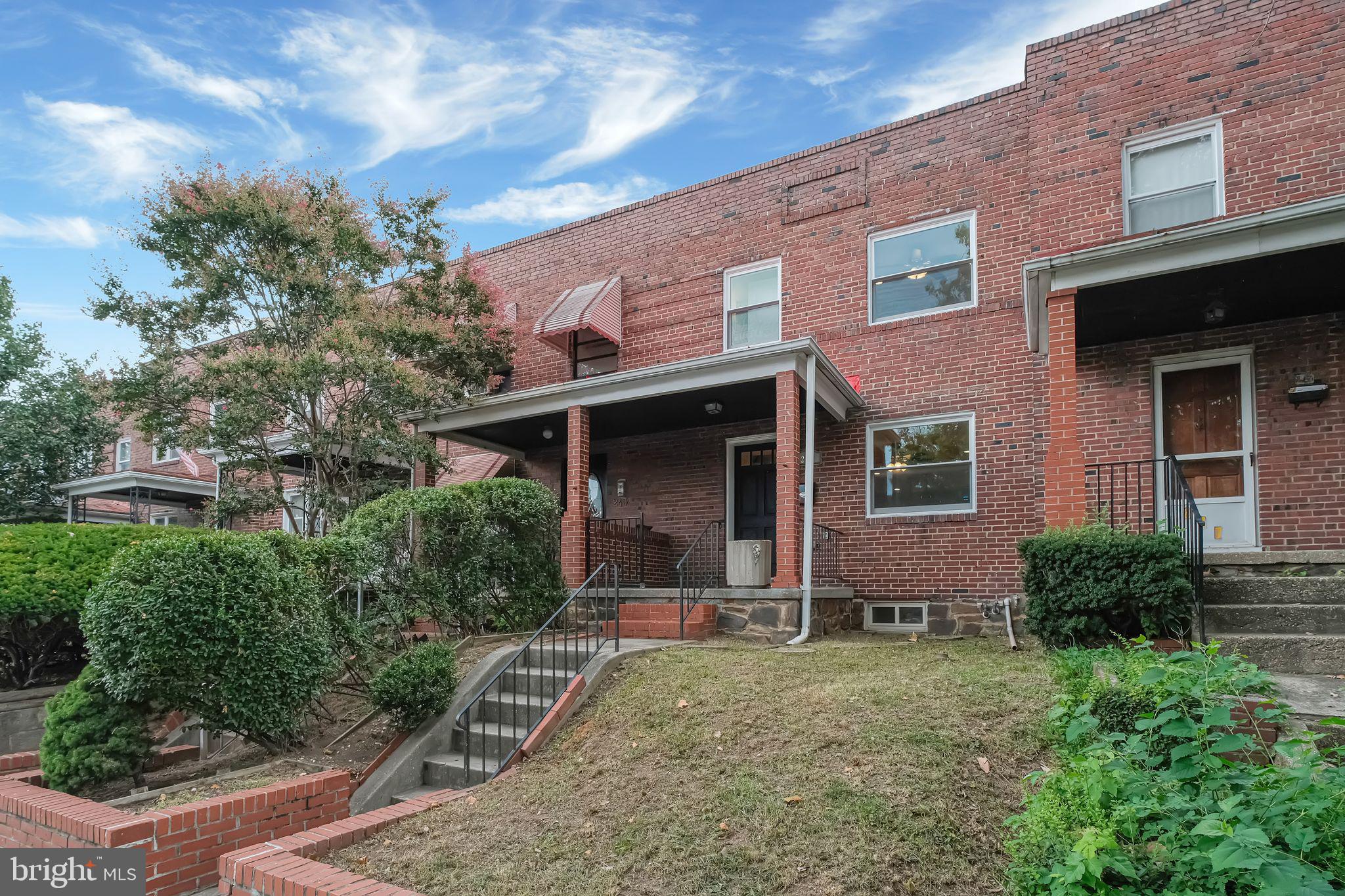 HIGHLANDTOWN - Residential