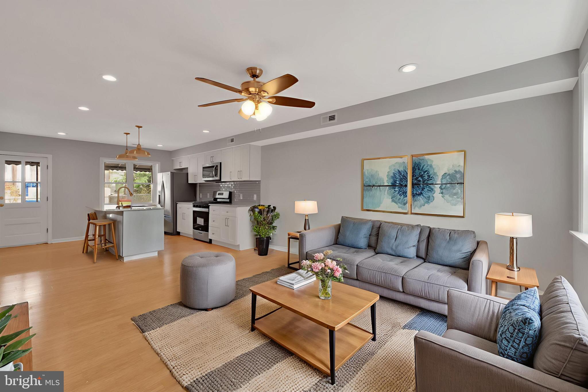 HIGHLANDTOWN - Residential