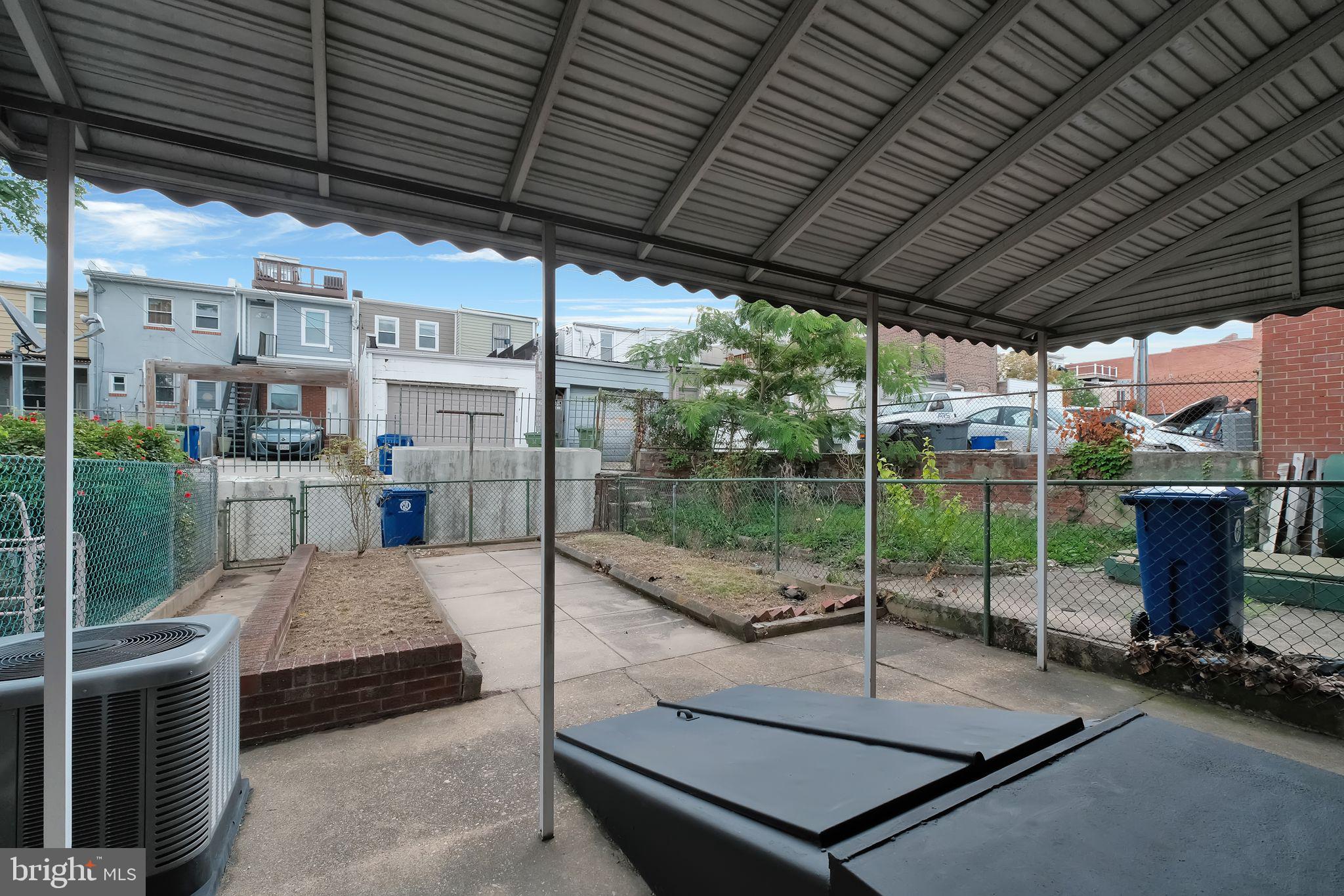 HIGHLANDTOWN - Residential