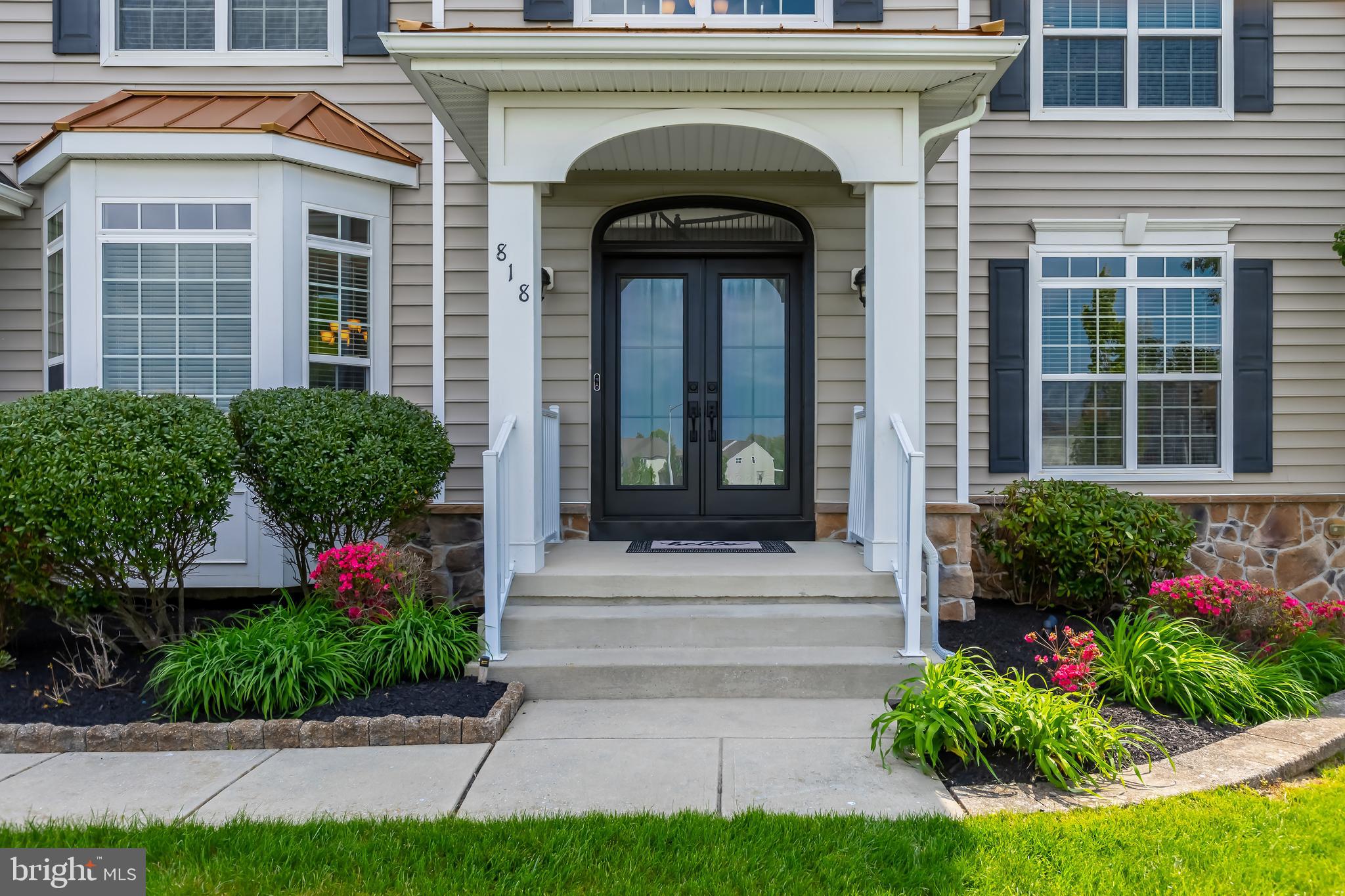 818 DERIUS DRIVE