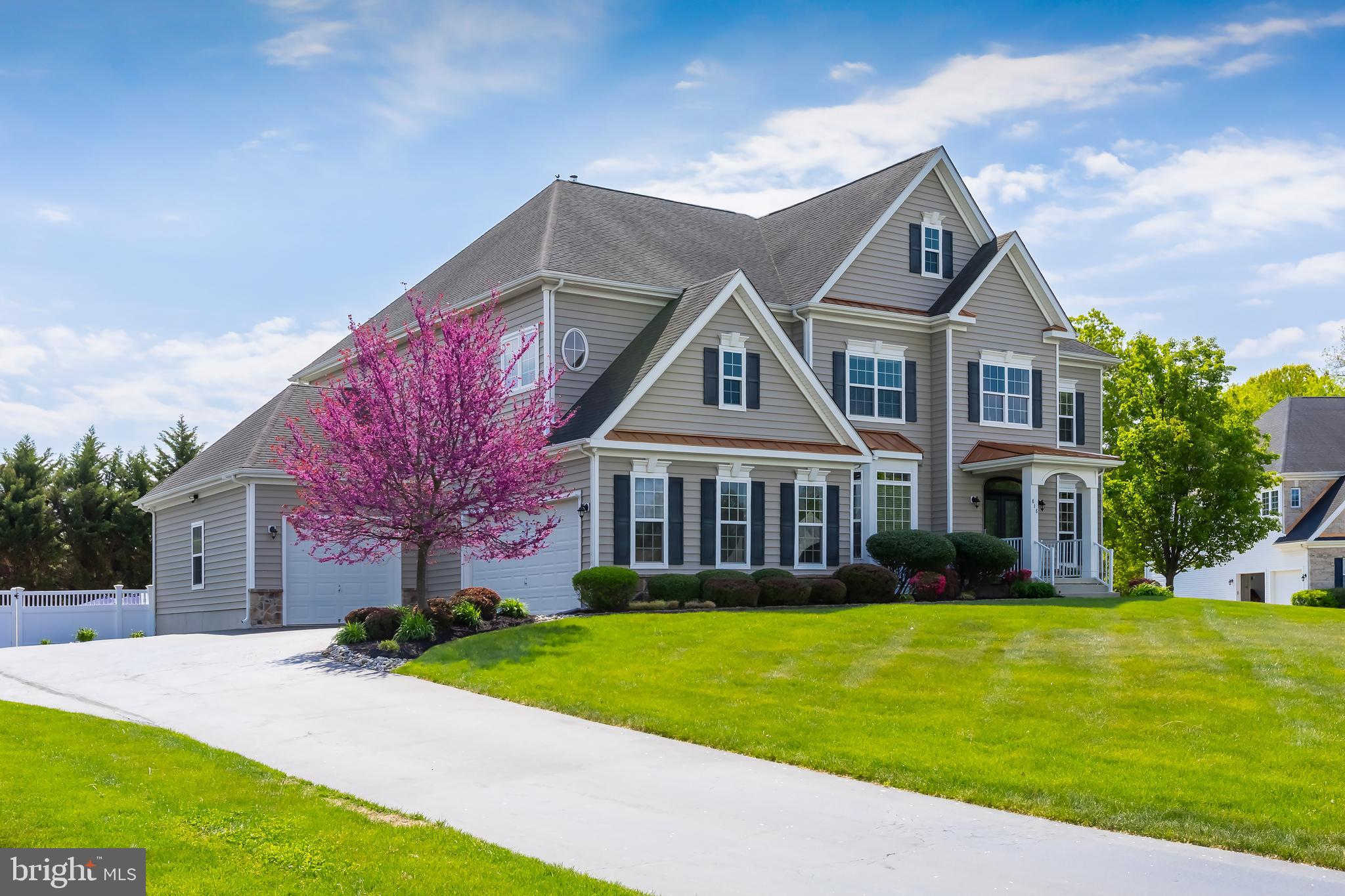 818 DERIUS DRIVE