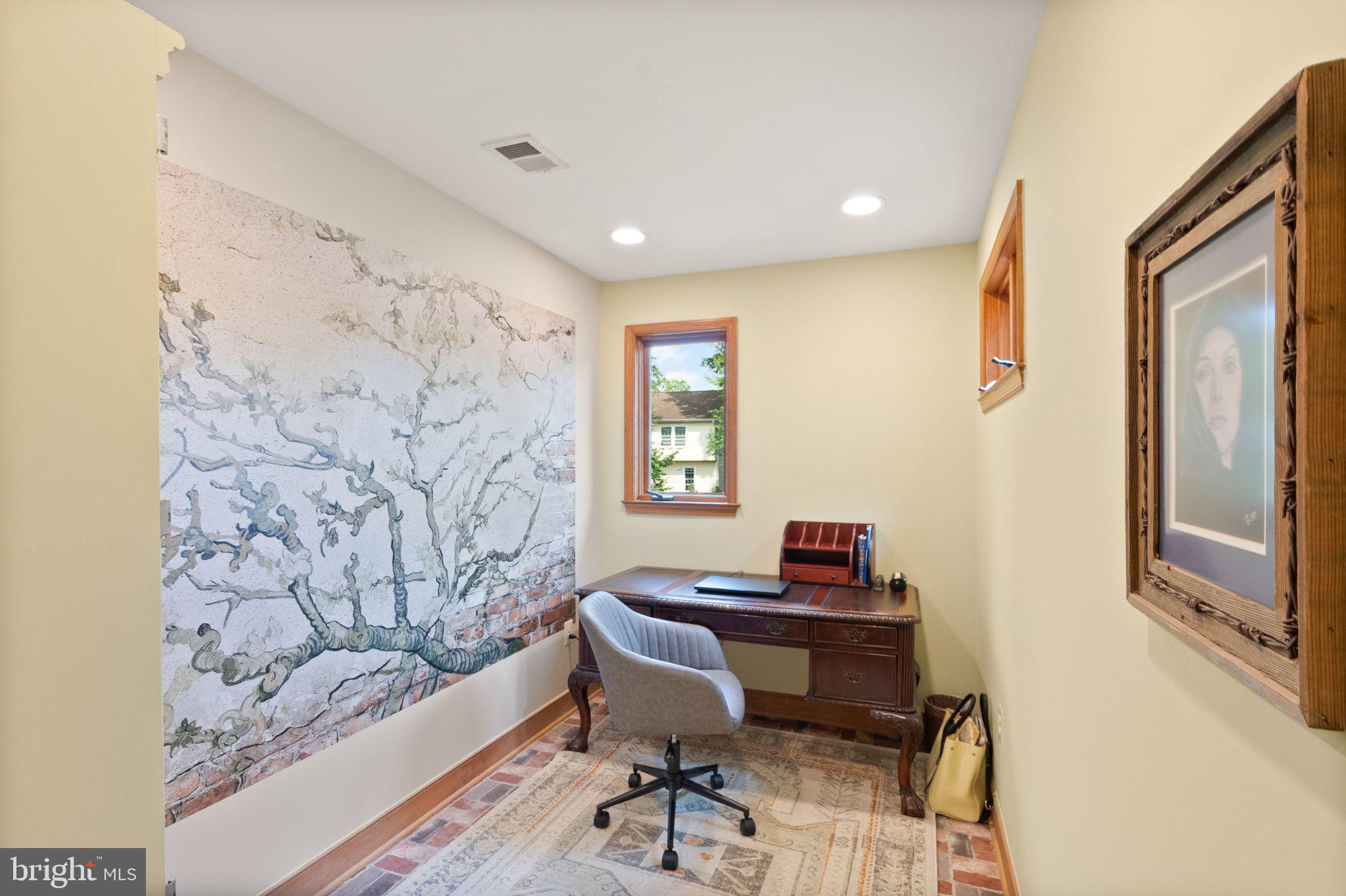 SEMINARY HILL - Residential