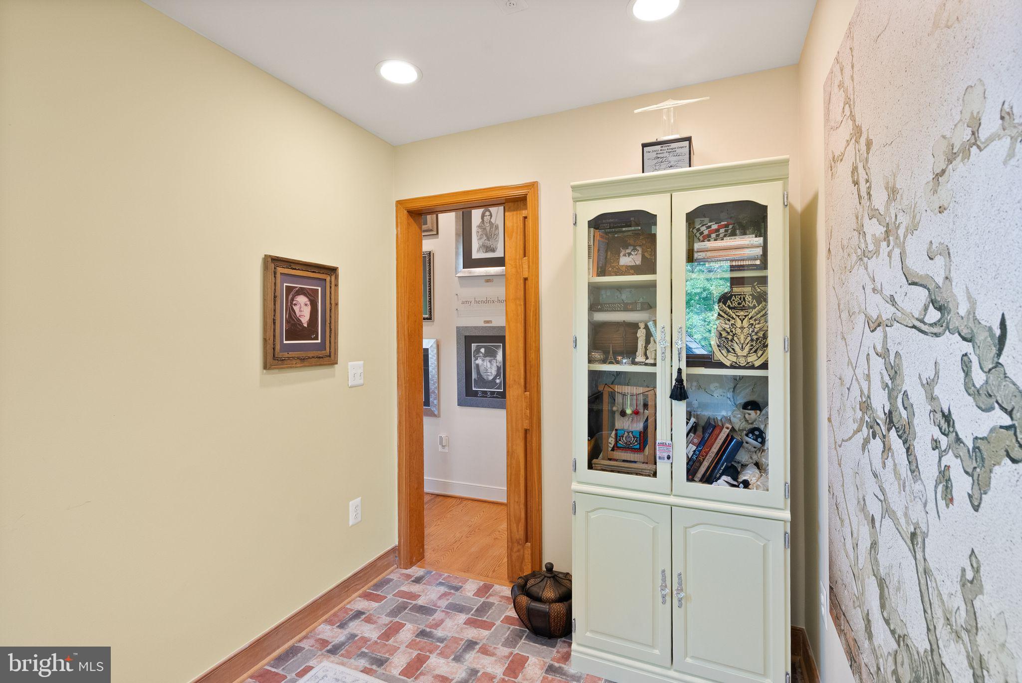 SEMINARY HILL - Residential