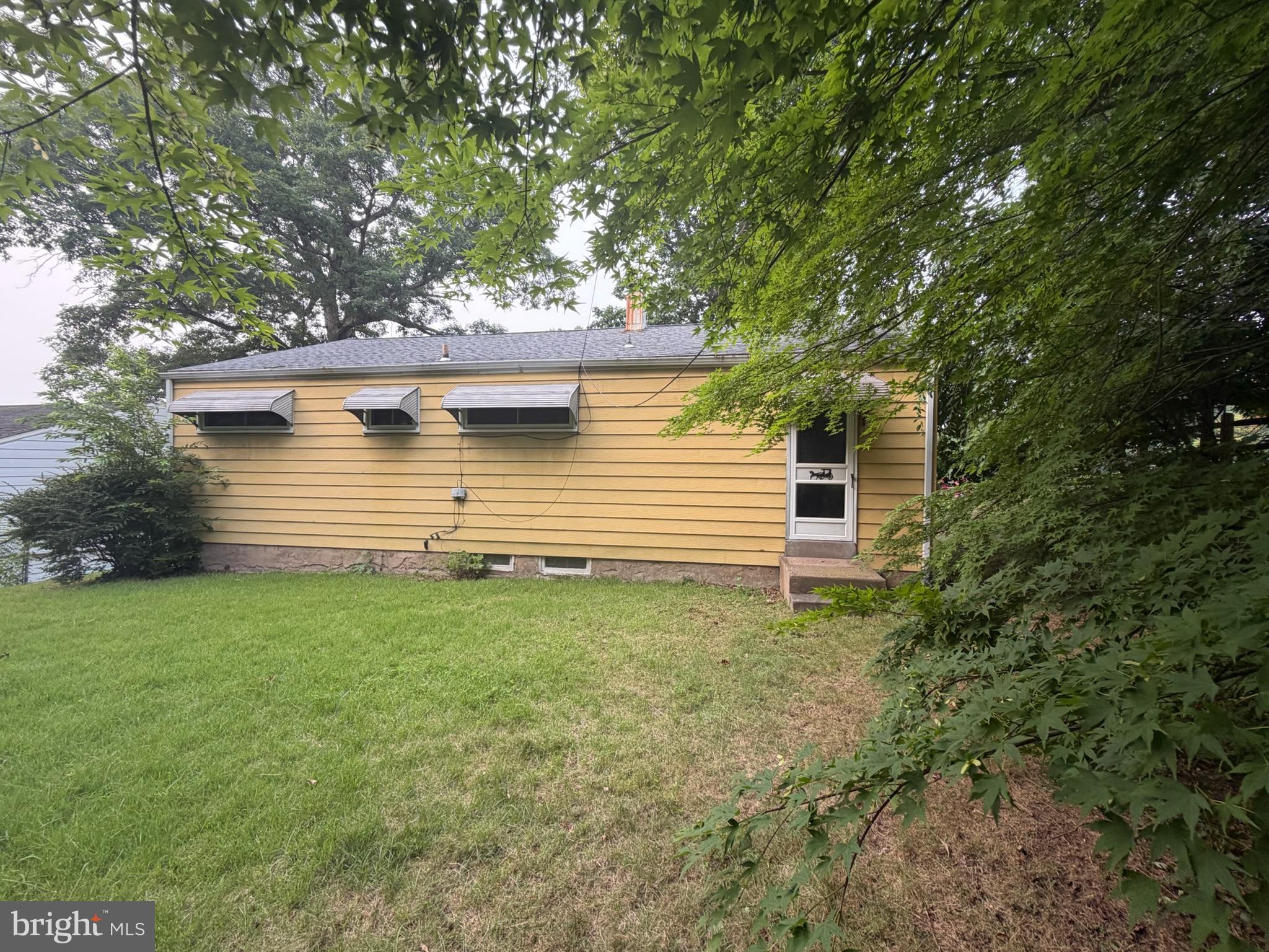 210 FERN AVENUE