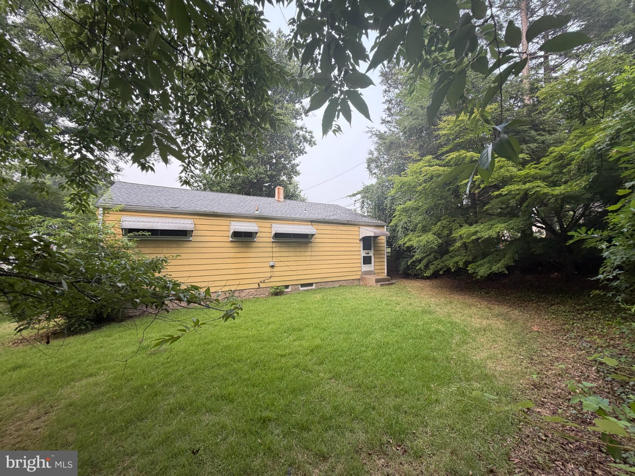 210 FERN AVENUE
