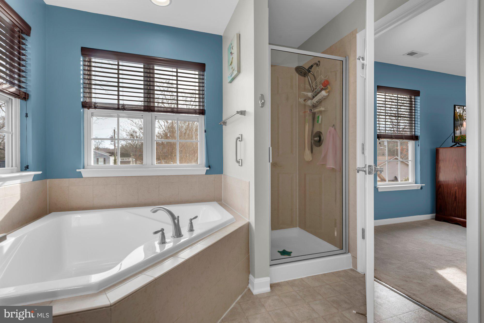 CEDARHURST ON THE BAY - Residential