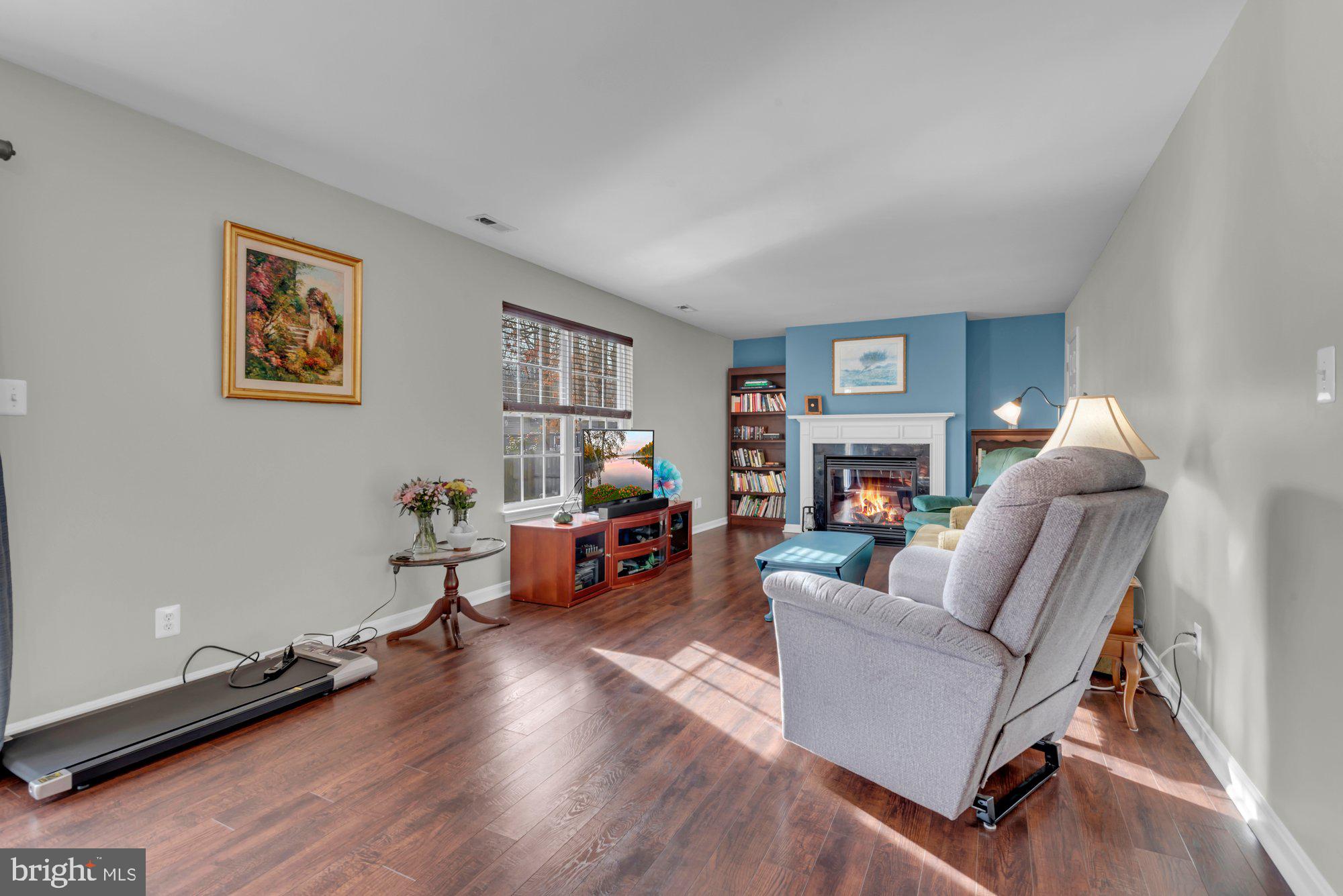 CEDARHURST ON THE BAY - Residential