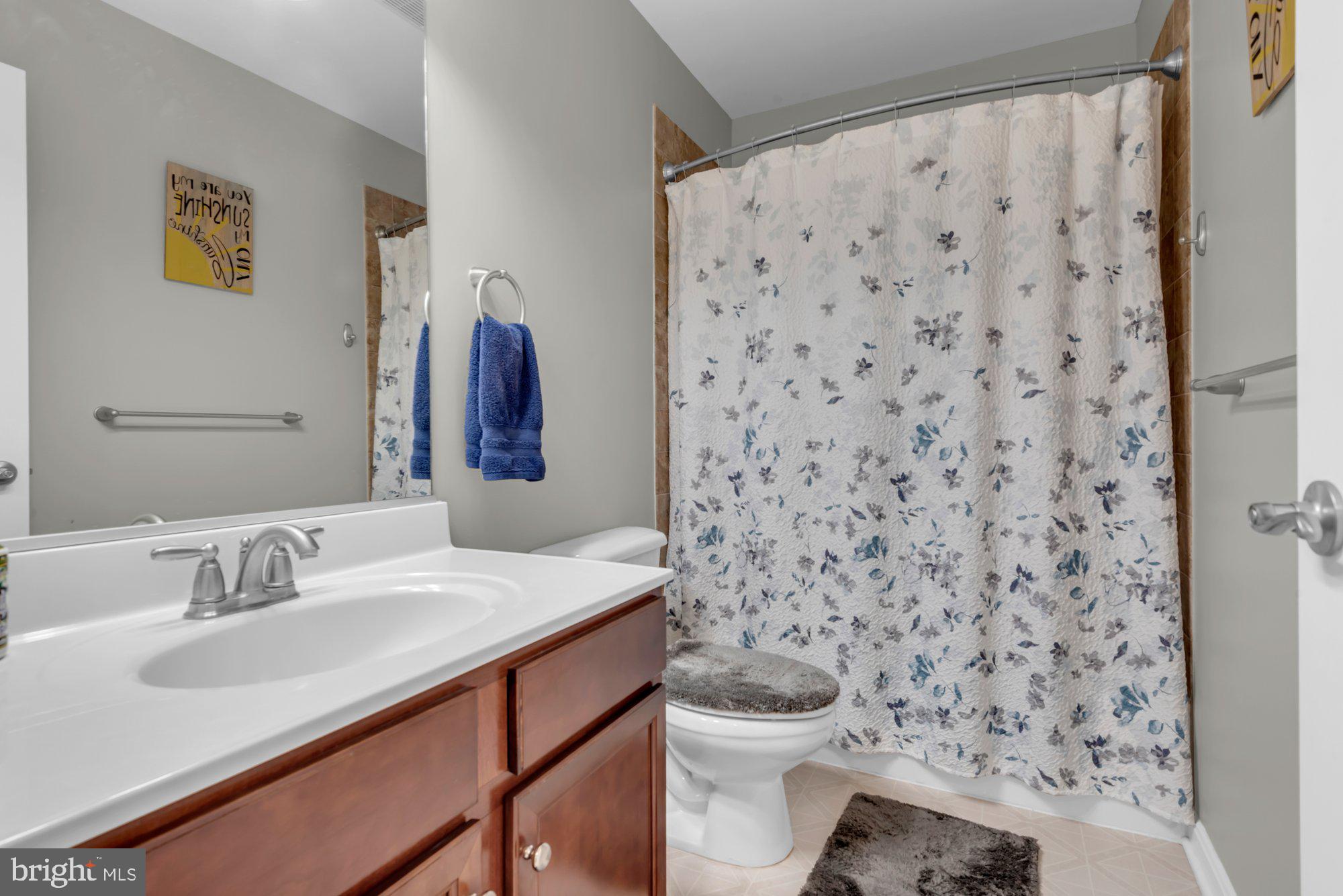 CEDARHURST ON THE BAY - Residential