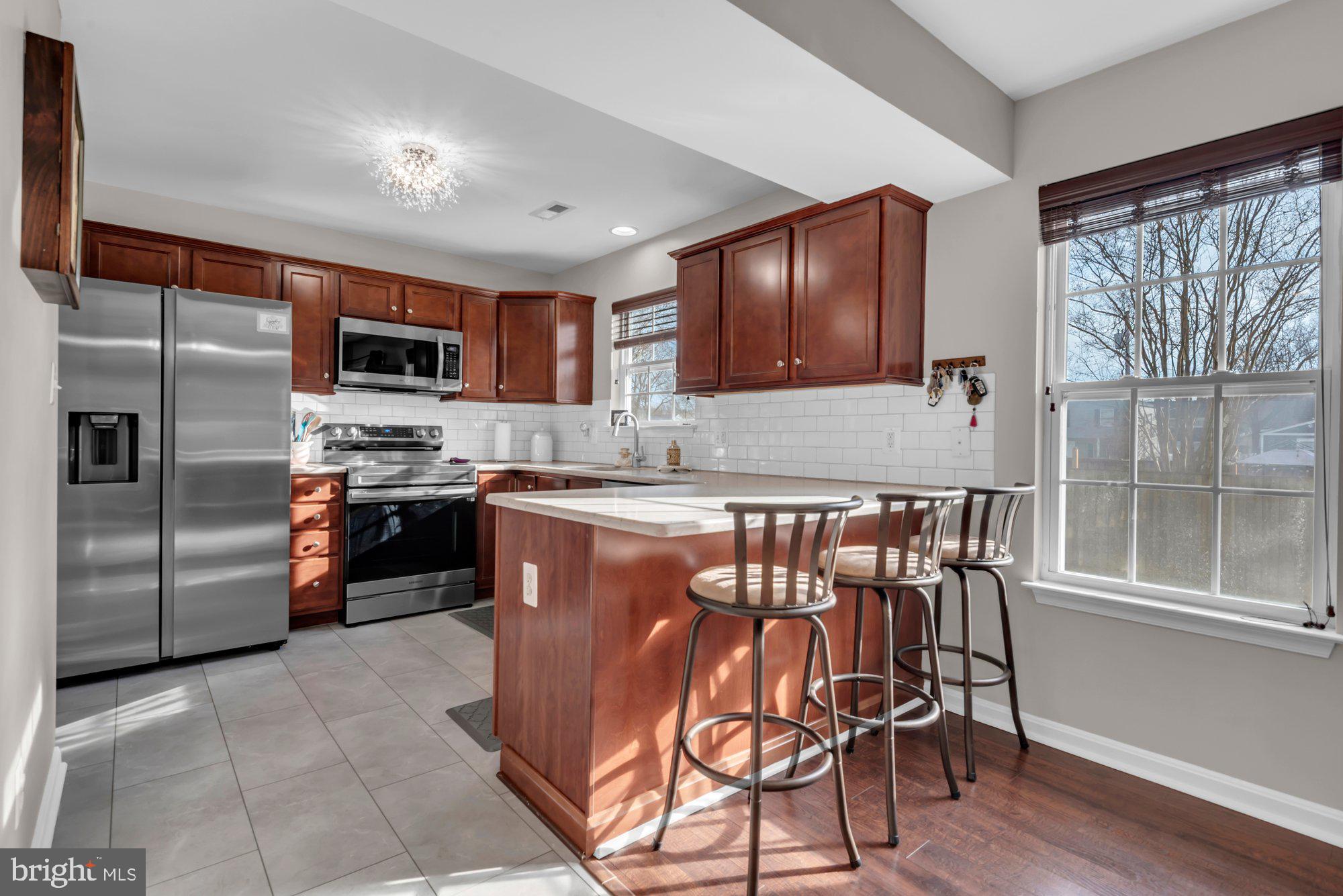 CEDARHURST ON THE BAY - Residential