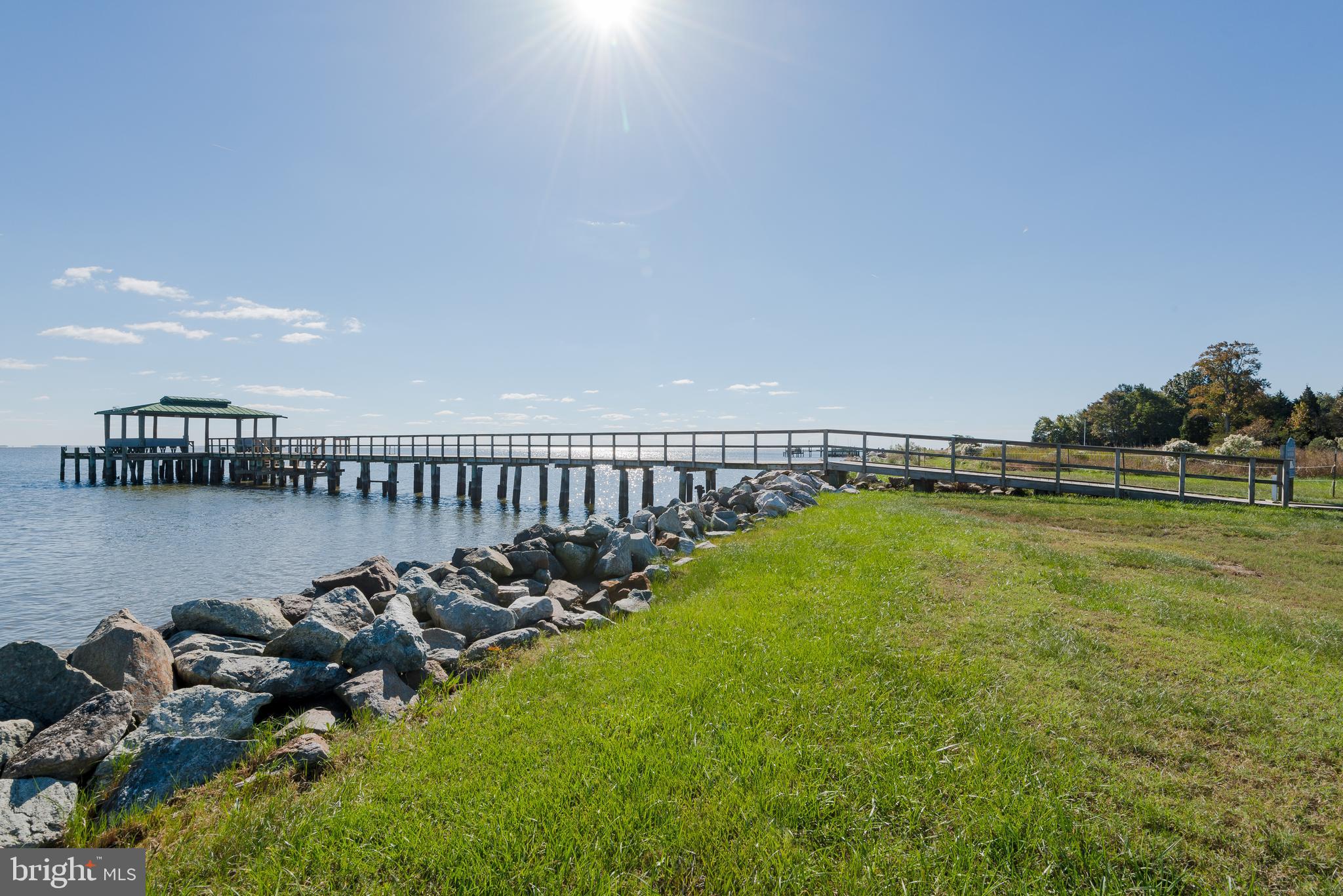 CEDARHURST ON THE BAY - Residential