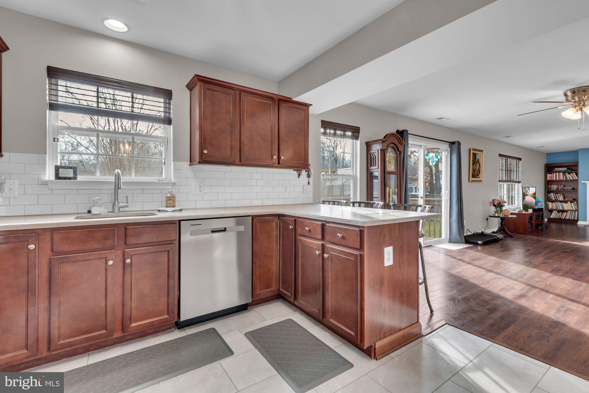 CEDARHURST ON THE BAY - Residential