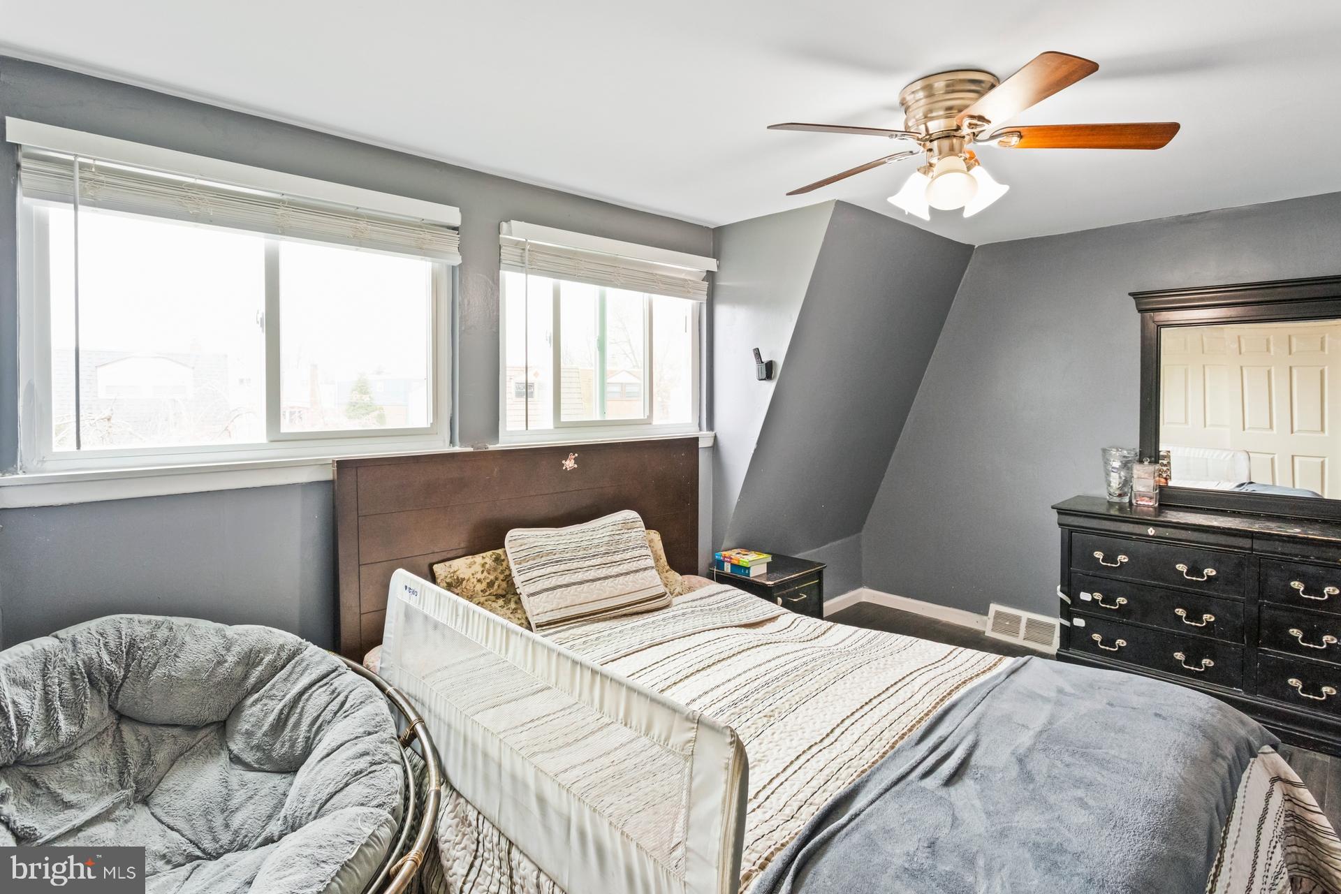 SOMERTON - Residential