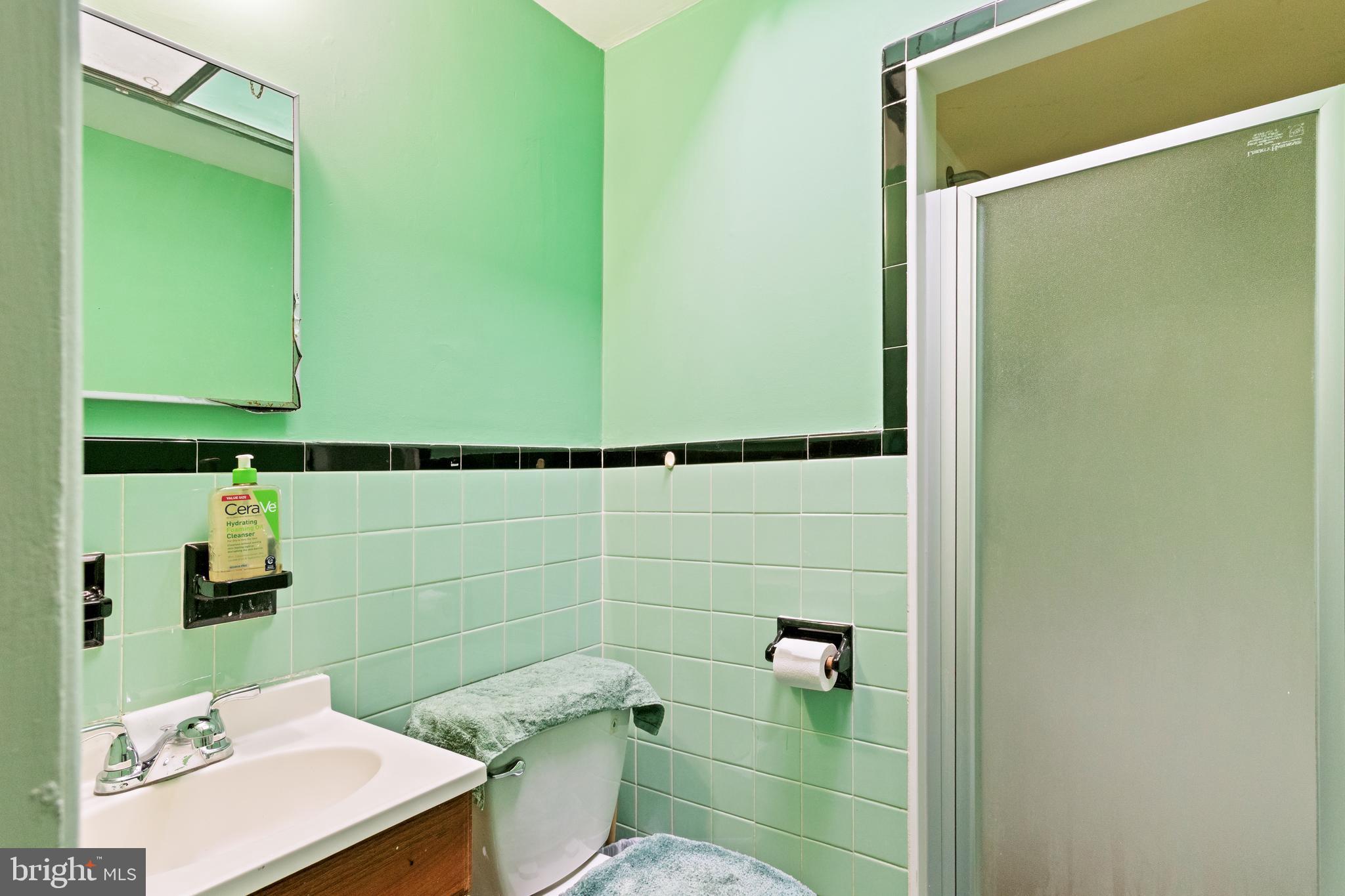 SOMERTON - Residential