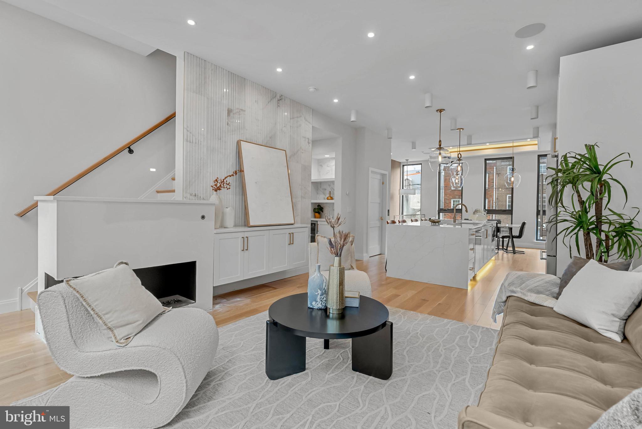 BELLA VISTA - Residential