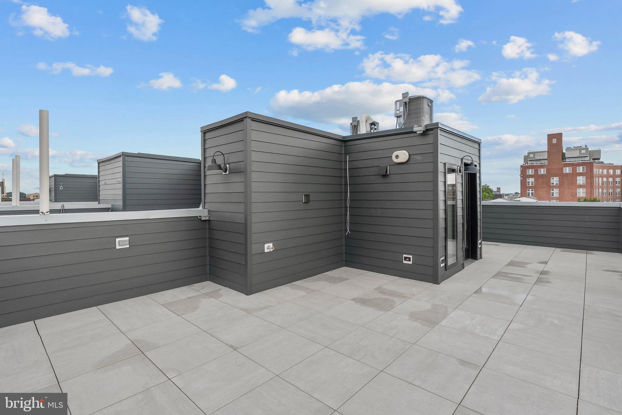 BELLA VISTA - Residential