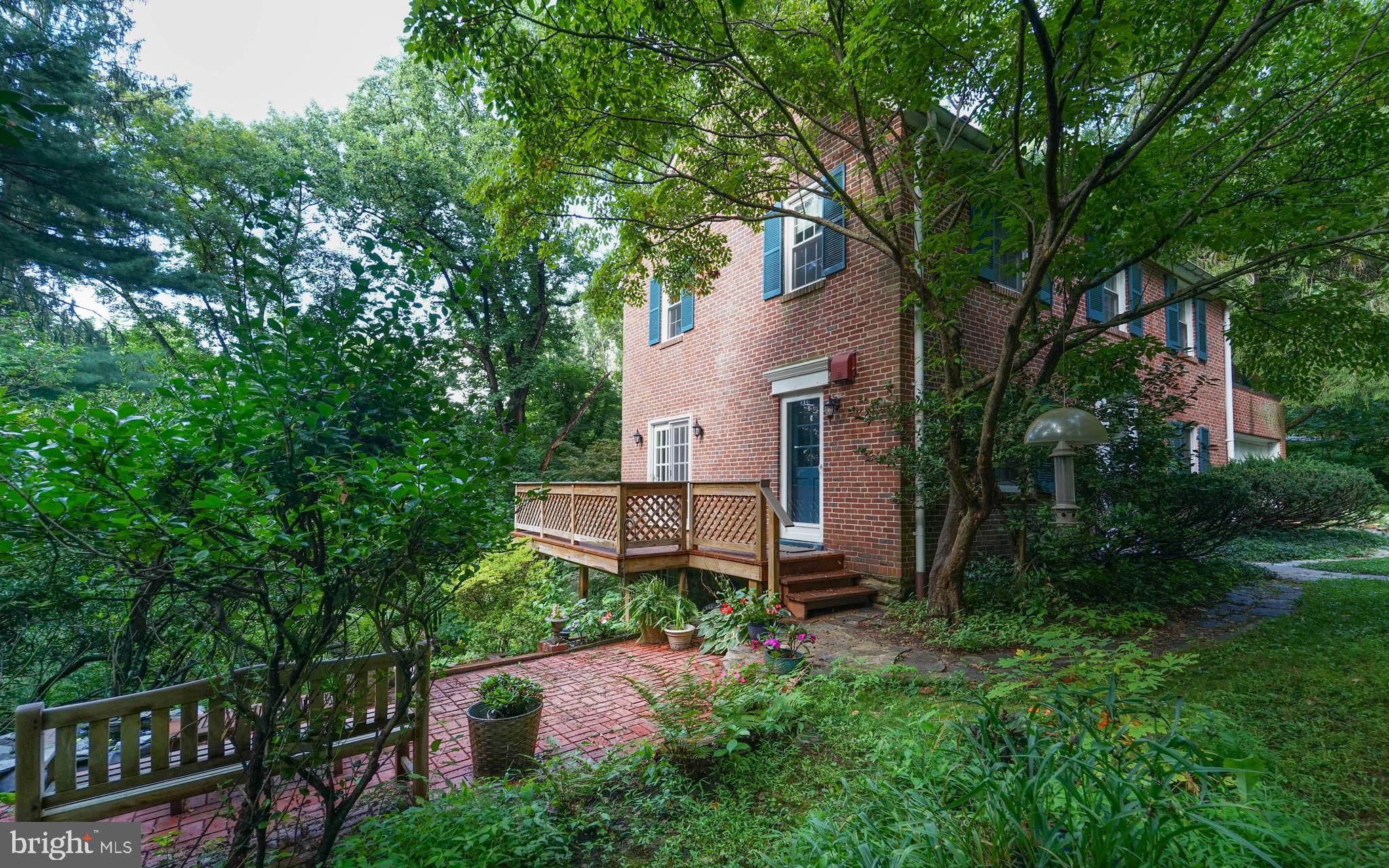 1110 BELLEMORE ROAD