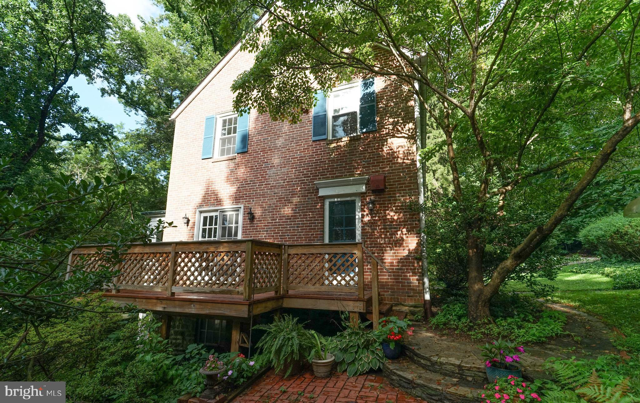 1110 BELLEMORE ROAD