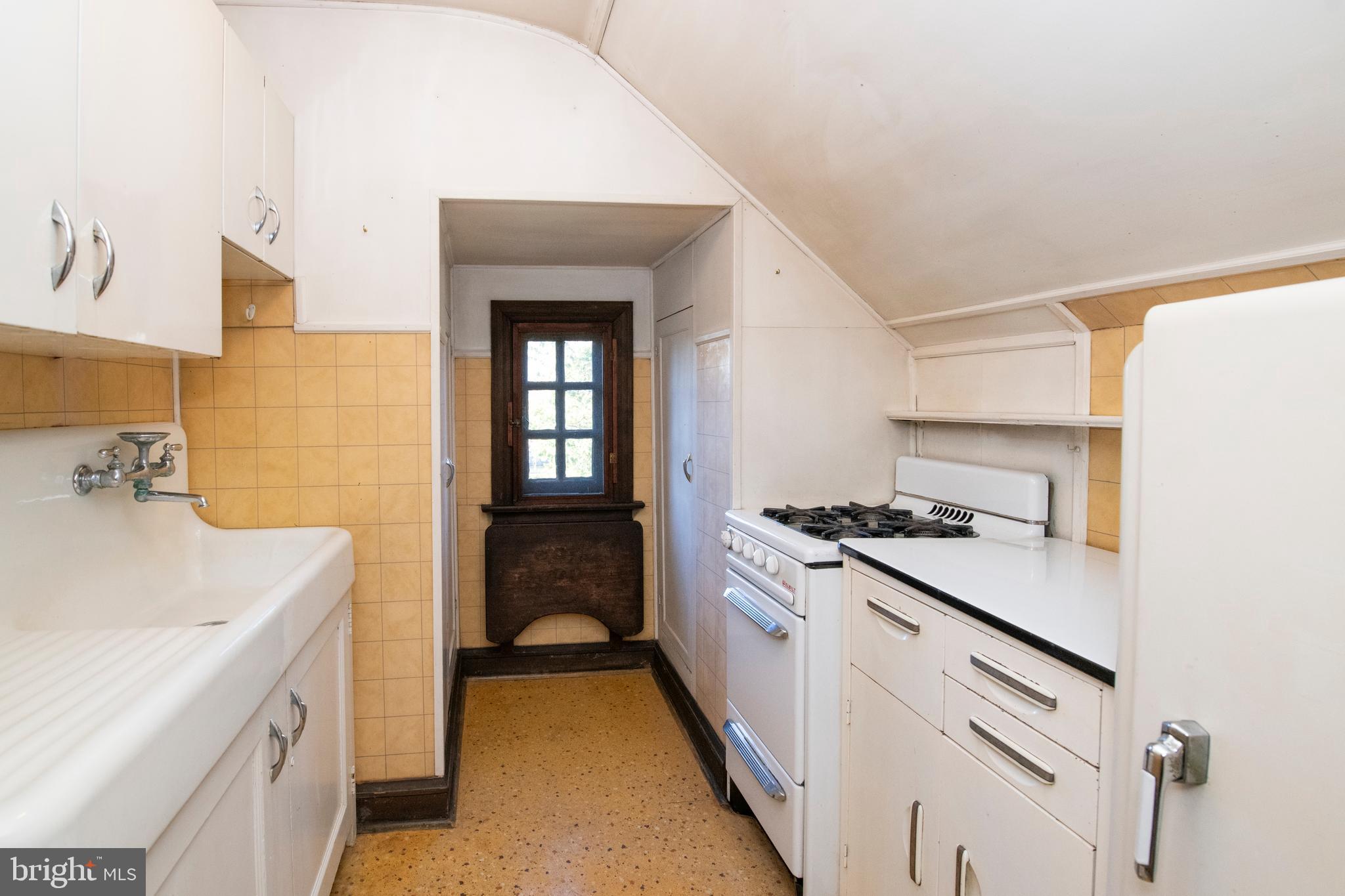 EAST FALLS - Residential